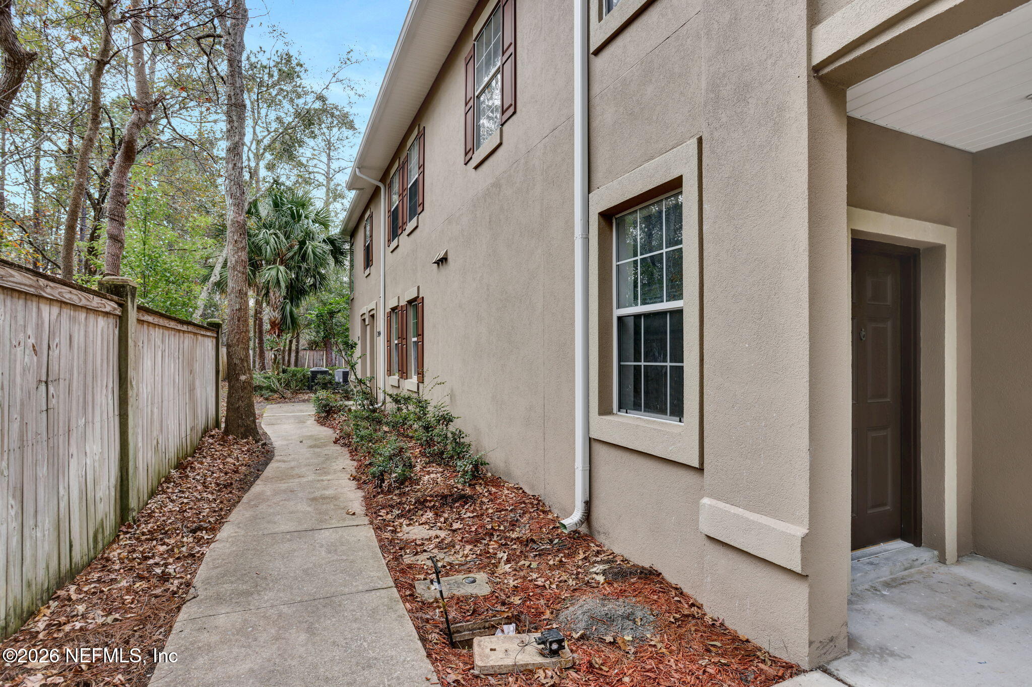 3904 VIA DI OLIVIA Court 40
