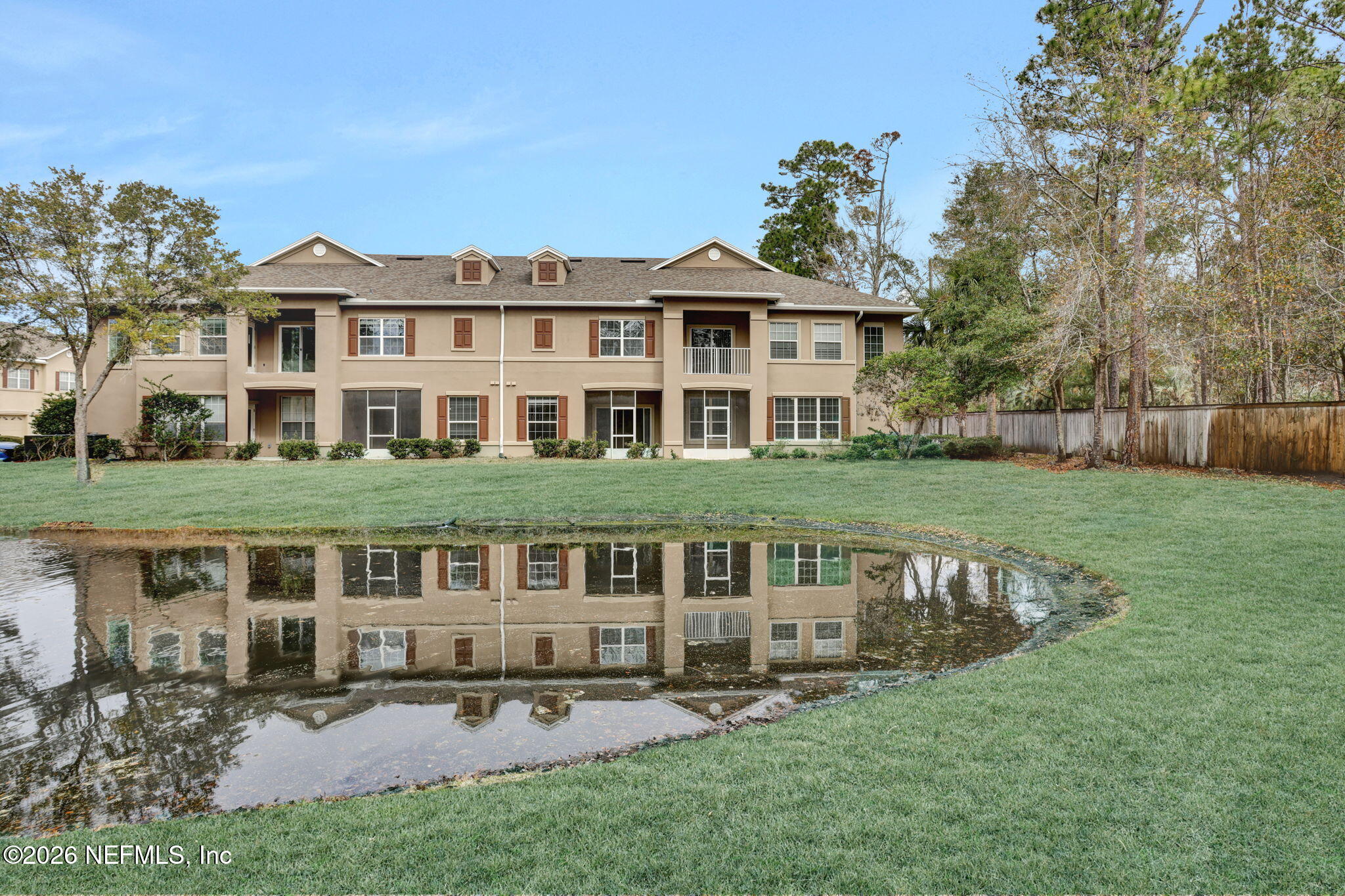 3904 VIA DI OLIVIA Court 40