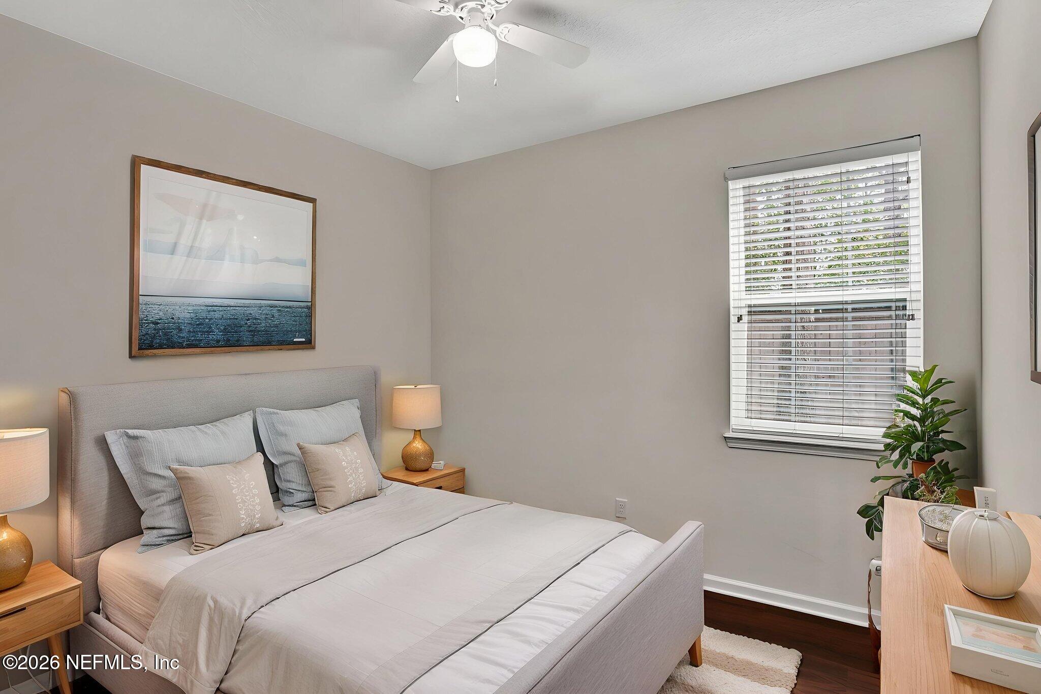 3904 VIA DI OLIVIA Court 40