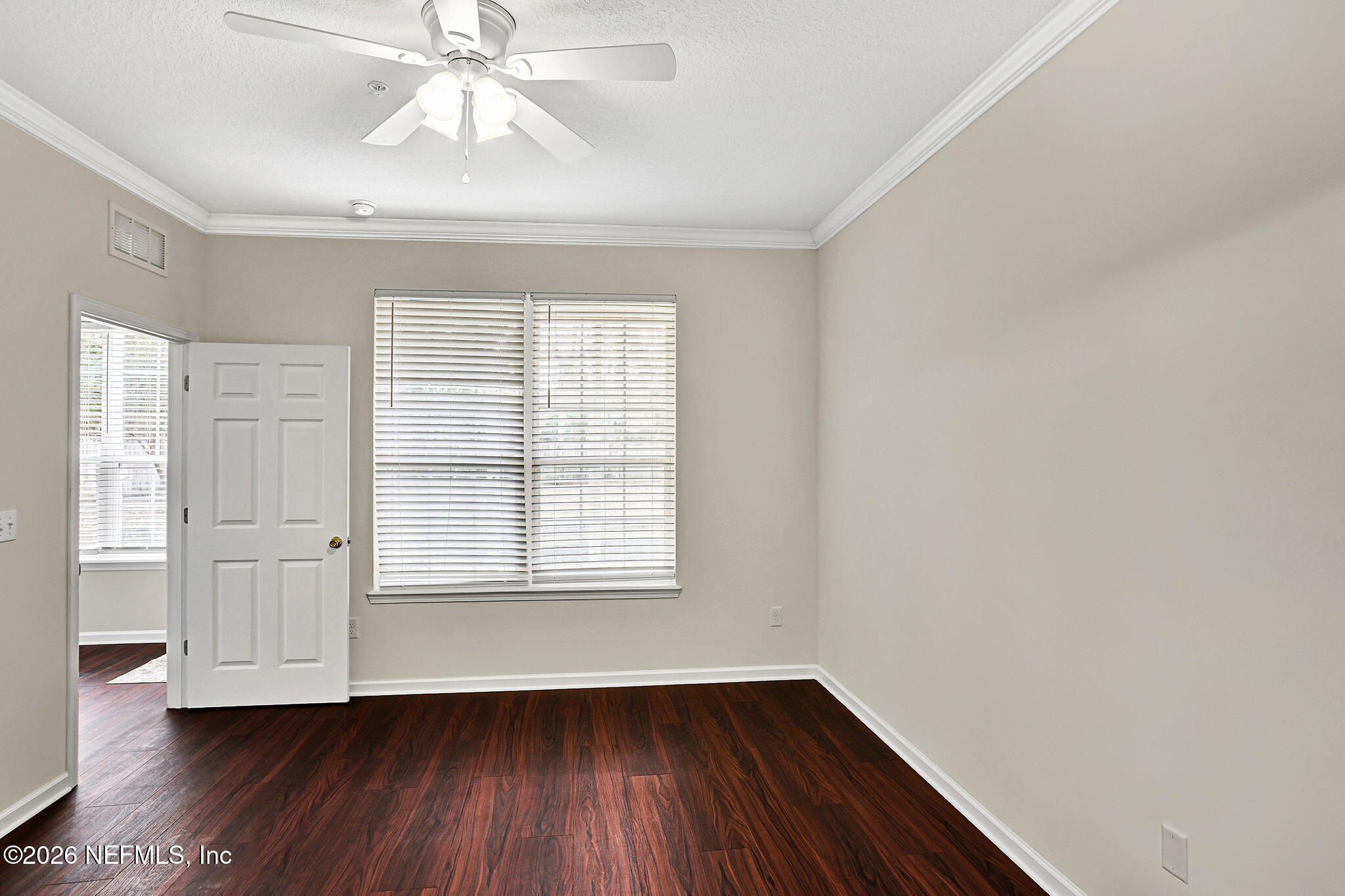 3904 VIA DI OLIVIA Court 40