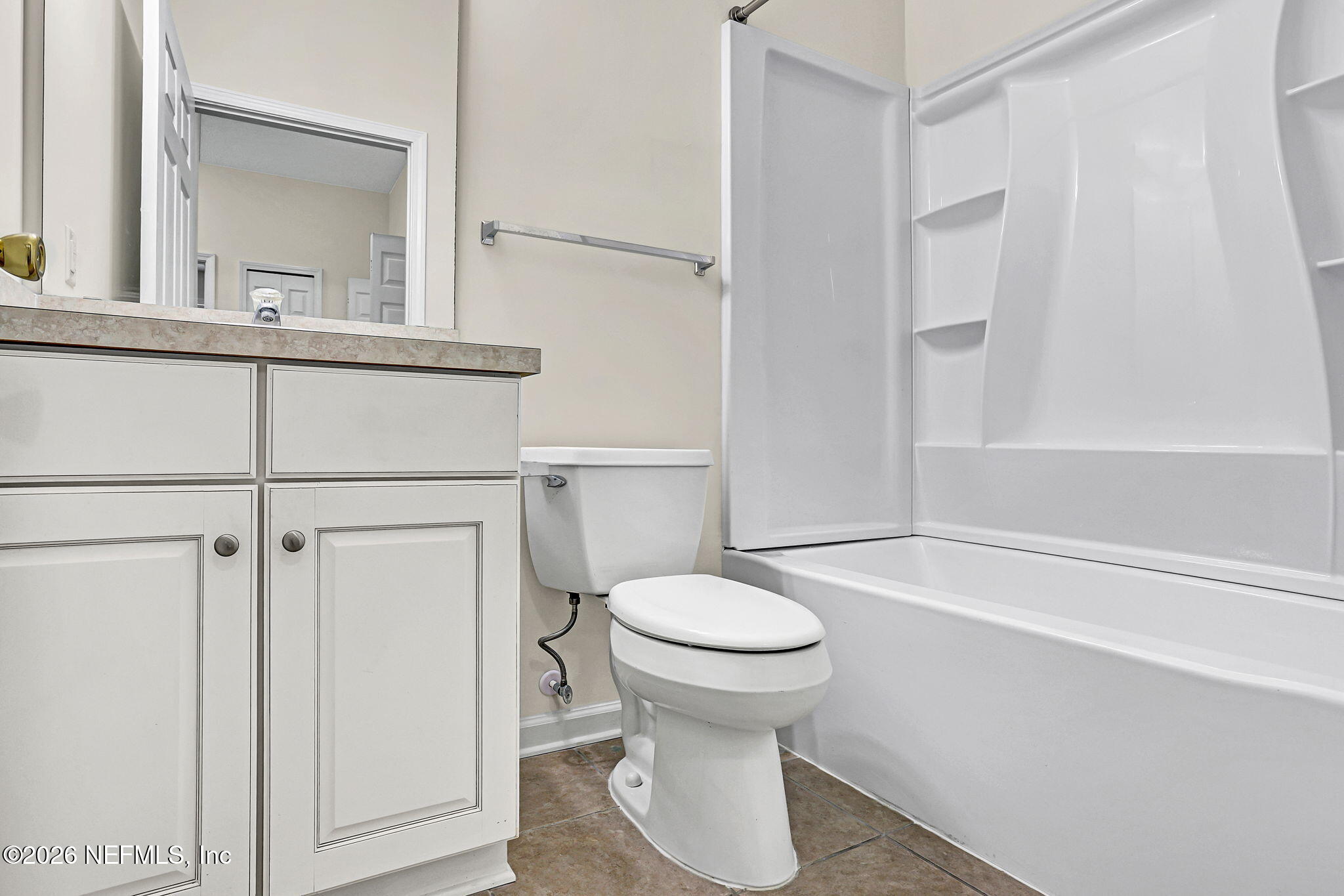 3904 VIA DI OLIVIA Court 40