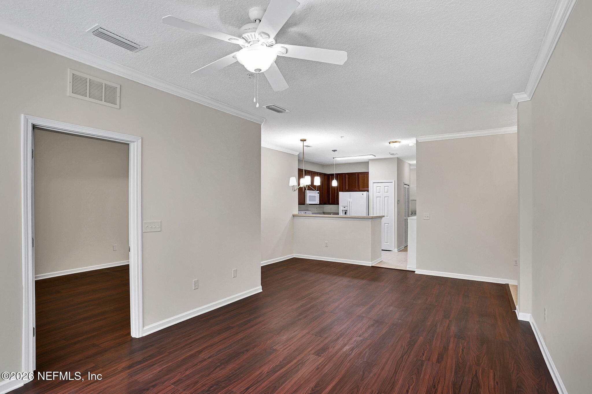 3904 VIA DI OLIVIA Court 40