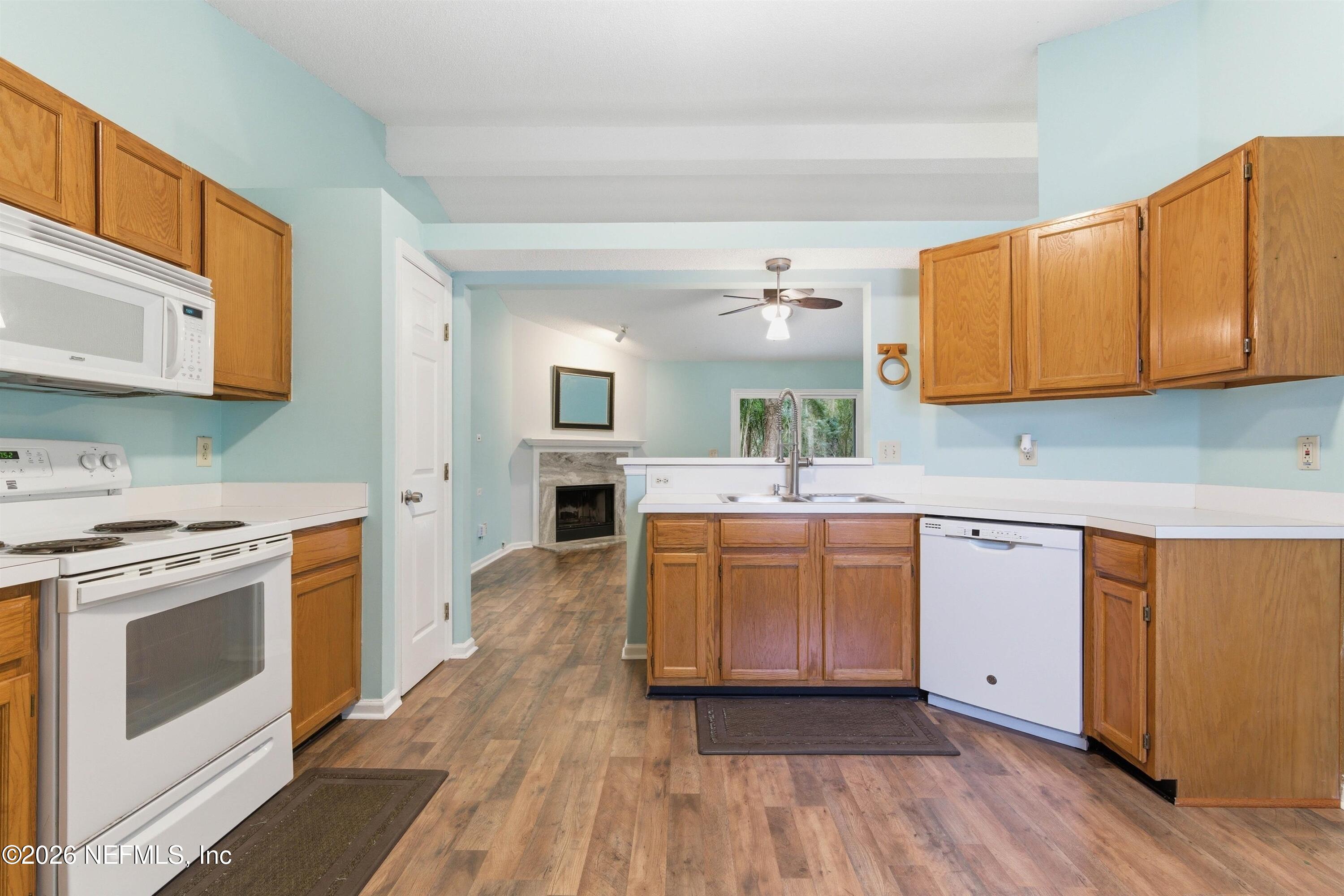 5572 BLUE PACIFIC Drive