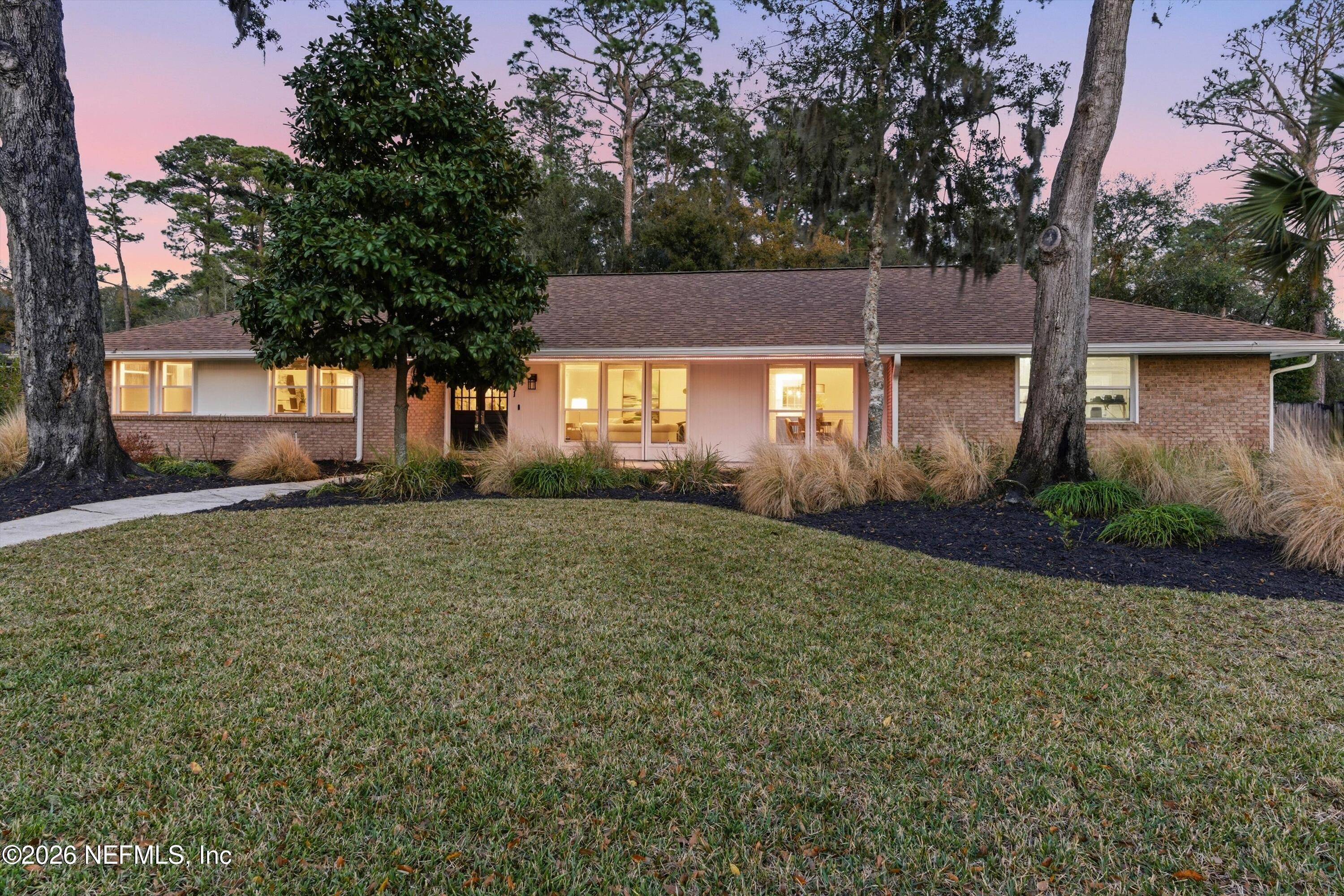 8631 SAN SERVERA Drive E