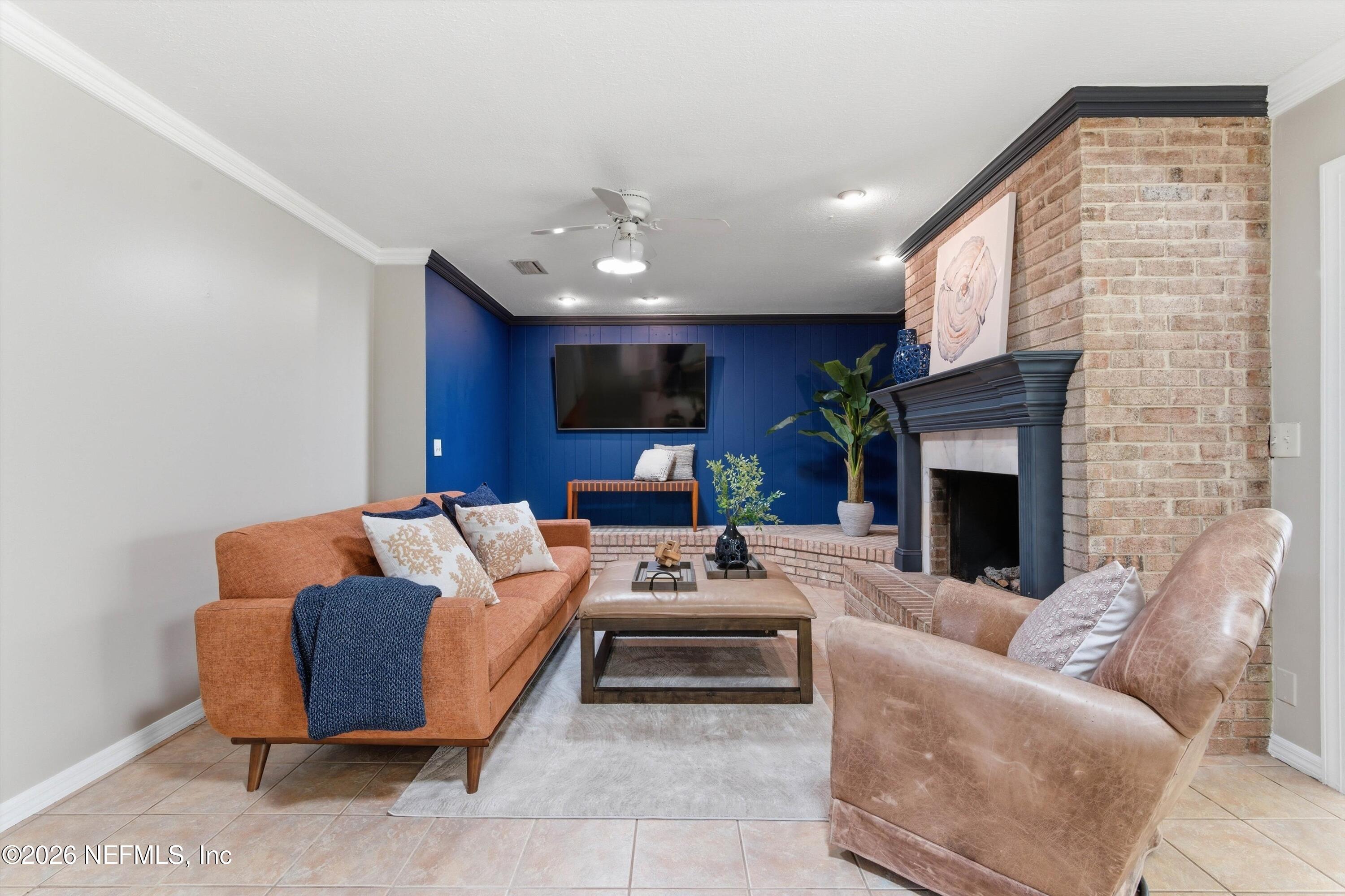 8631 SAN SERVERA Drive E