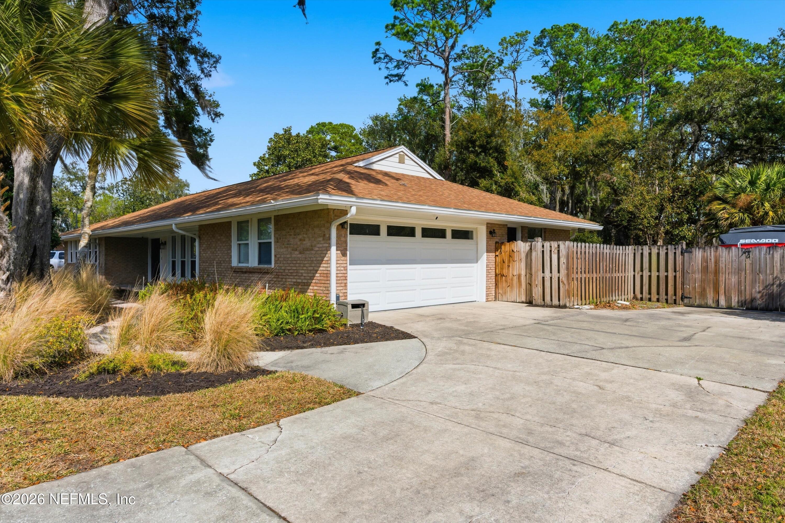 8631 SAN SERVERA Drive E