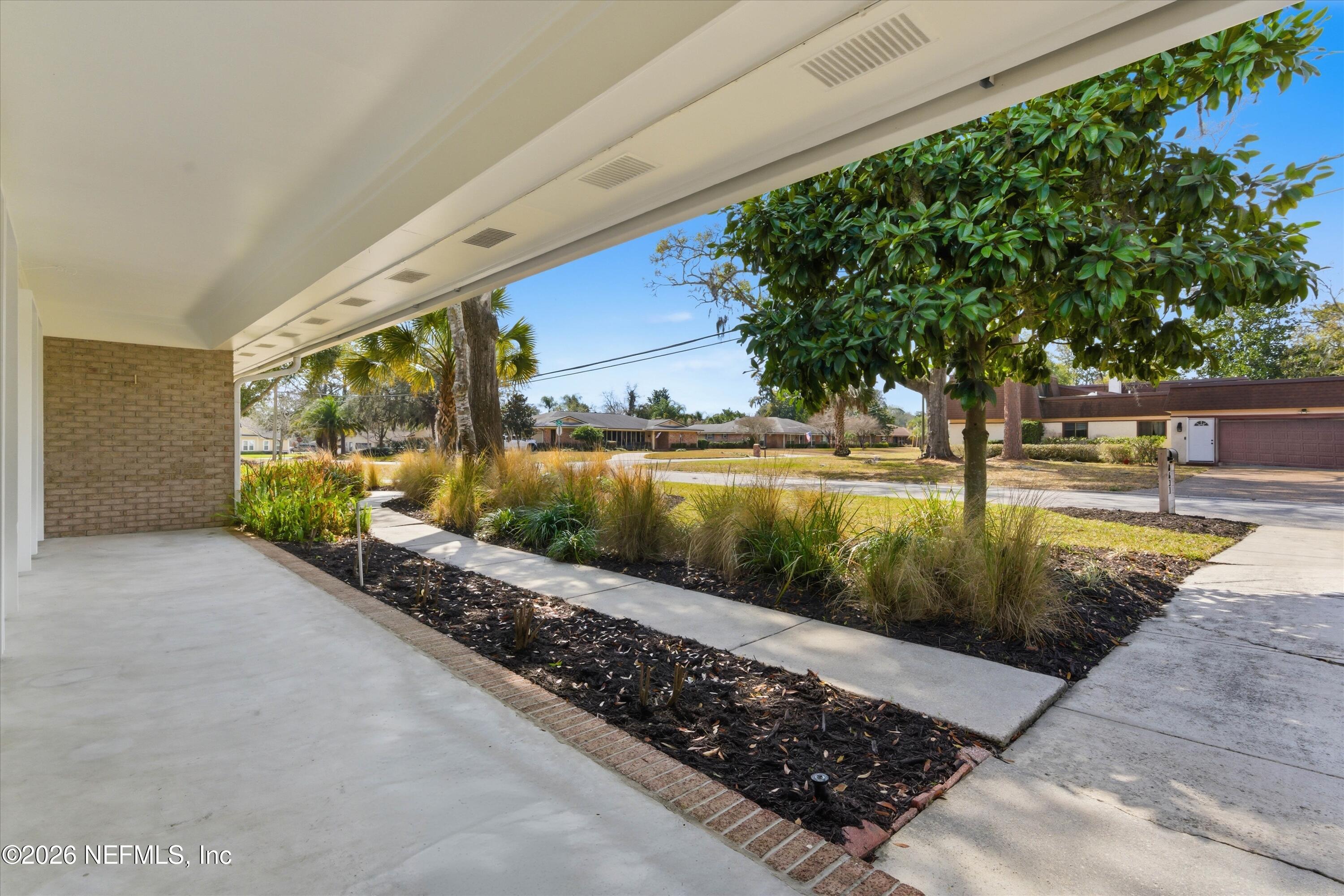 8631 SAN SERVERA Drive E