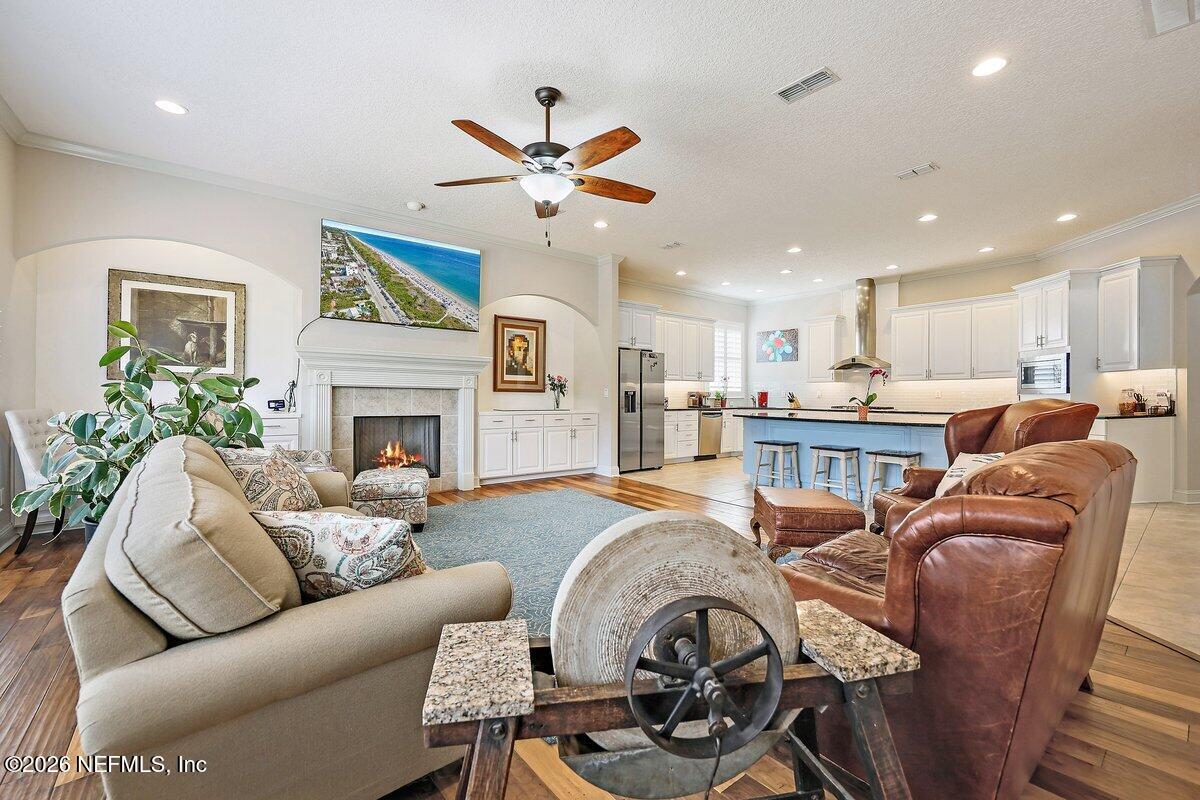 862440 N HAMPTON CLUB Way