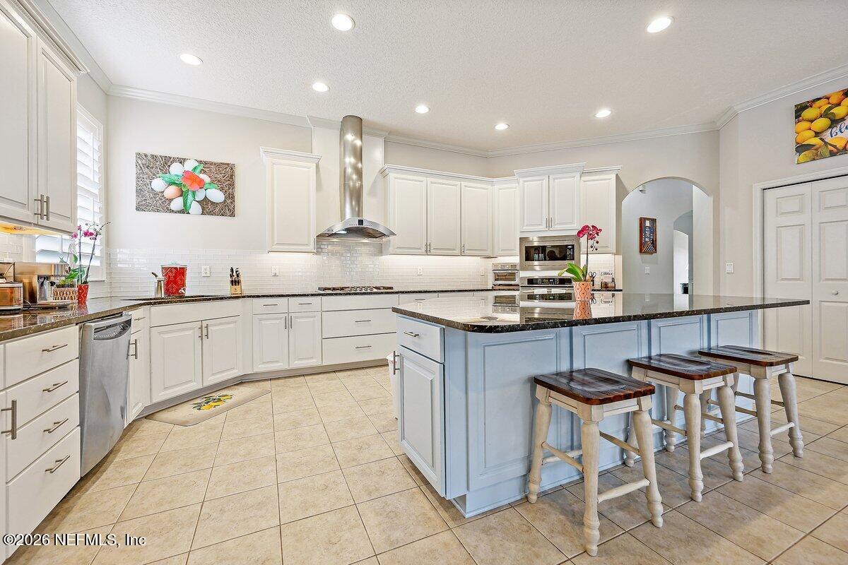 862440 N HAMPTON CLUB Way