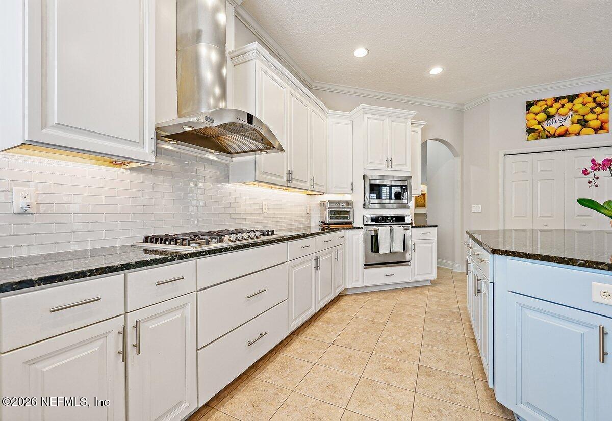 862440 N HAMPTON CLUB Way