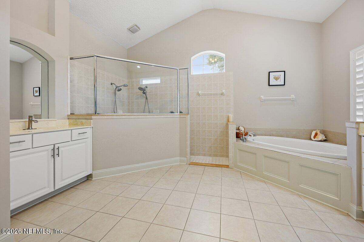 862440 N HAMPTON CLUB Way