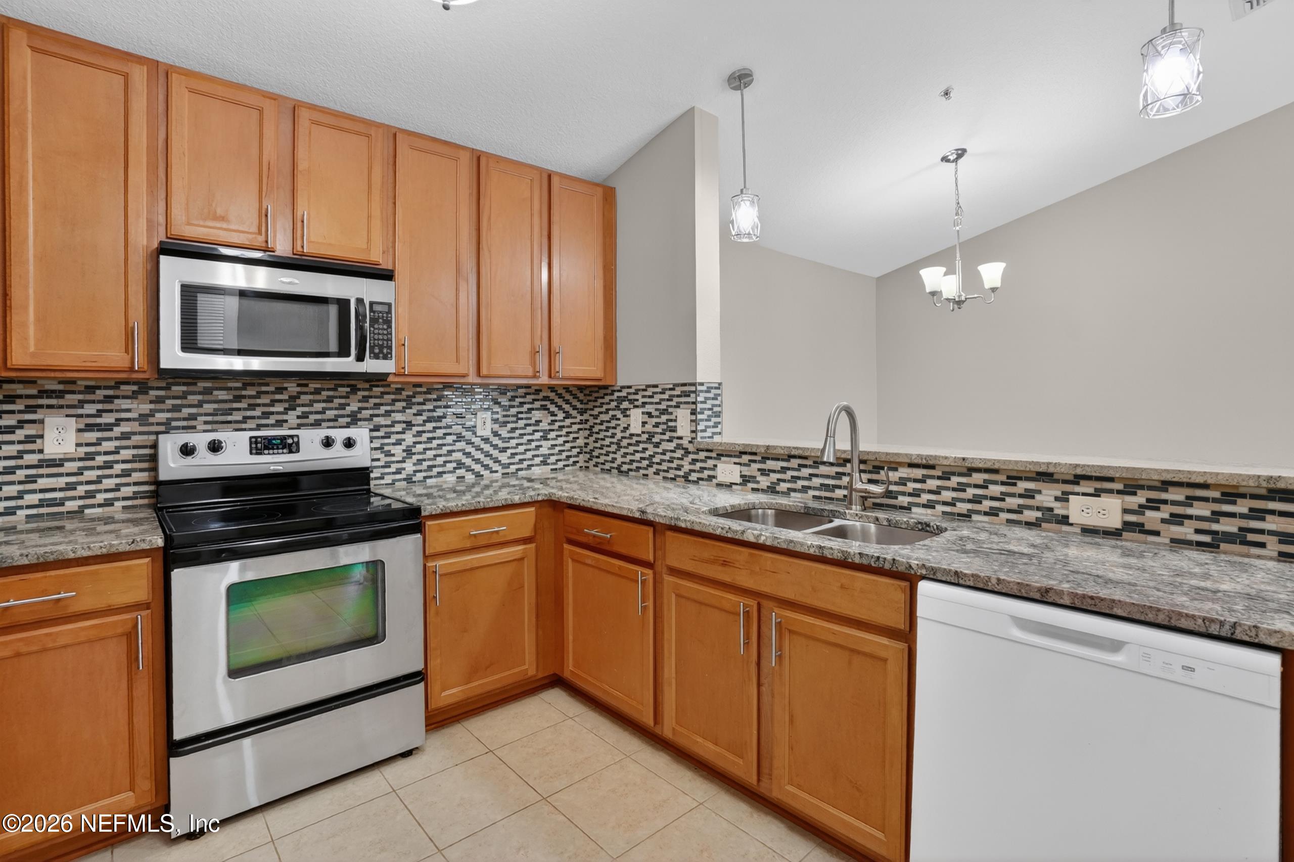 575 OAKLEAF PLANTATION Parkway 714