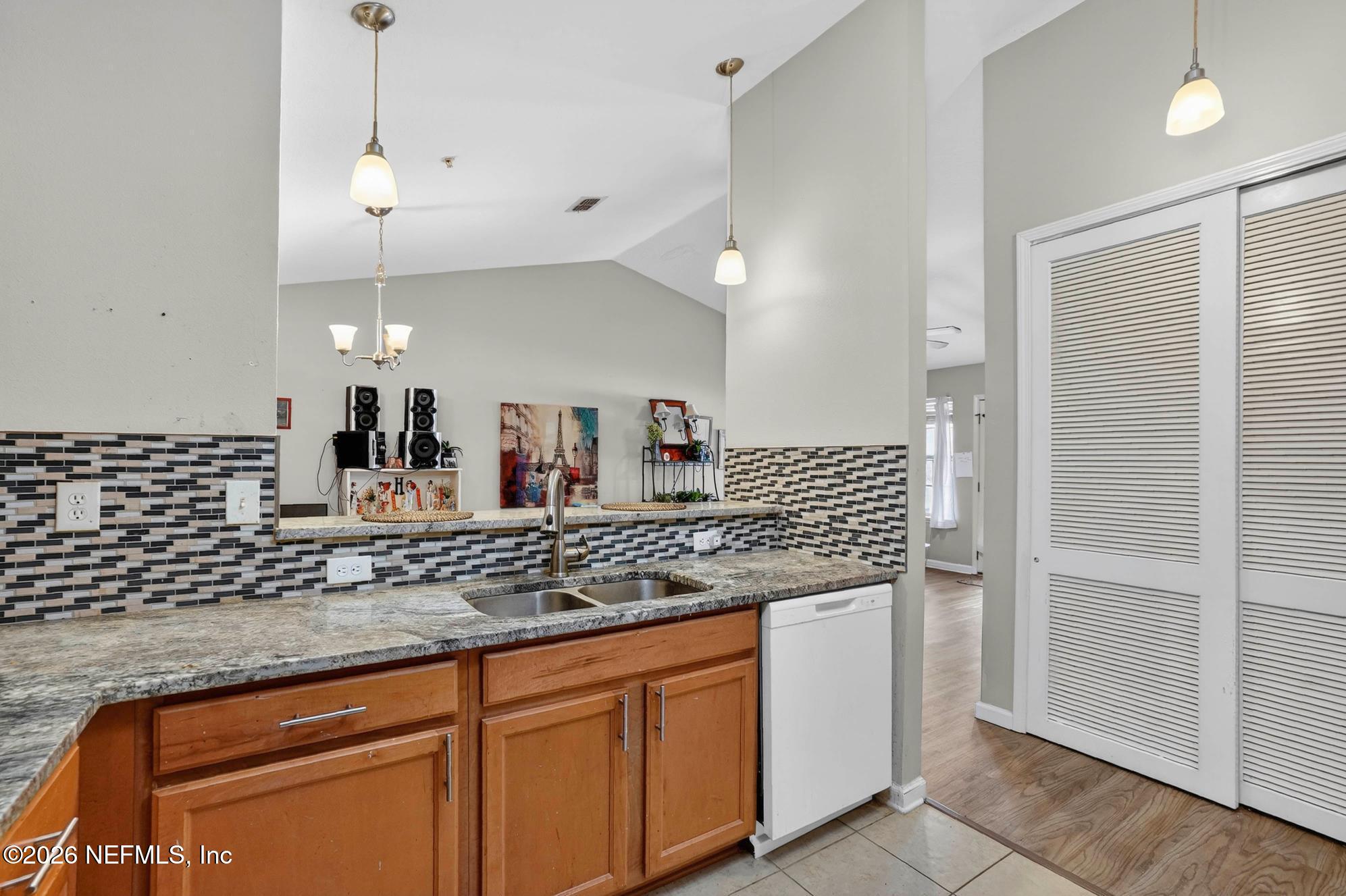 575 OAKLEAF PLANTATION Parkway 714