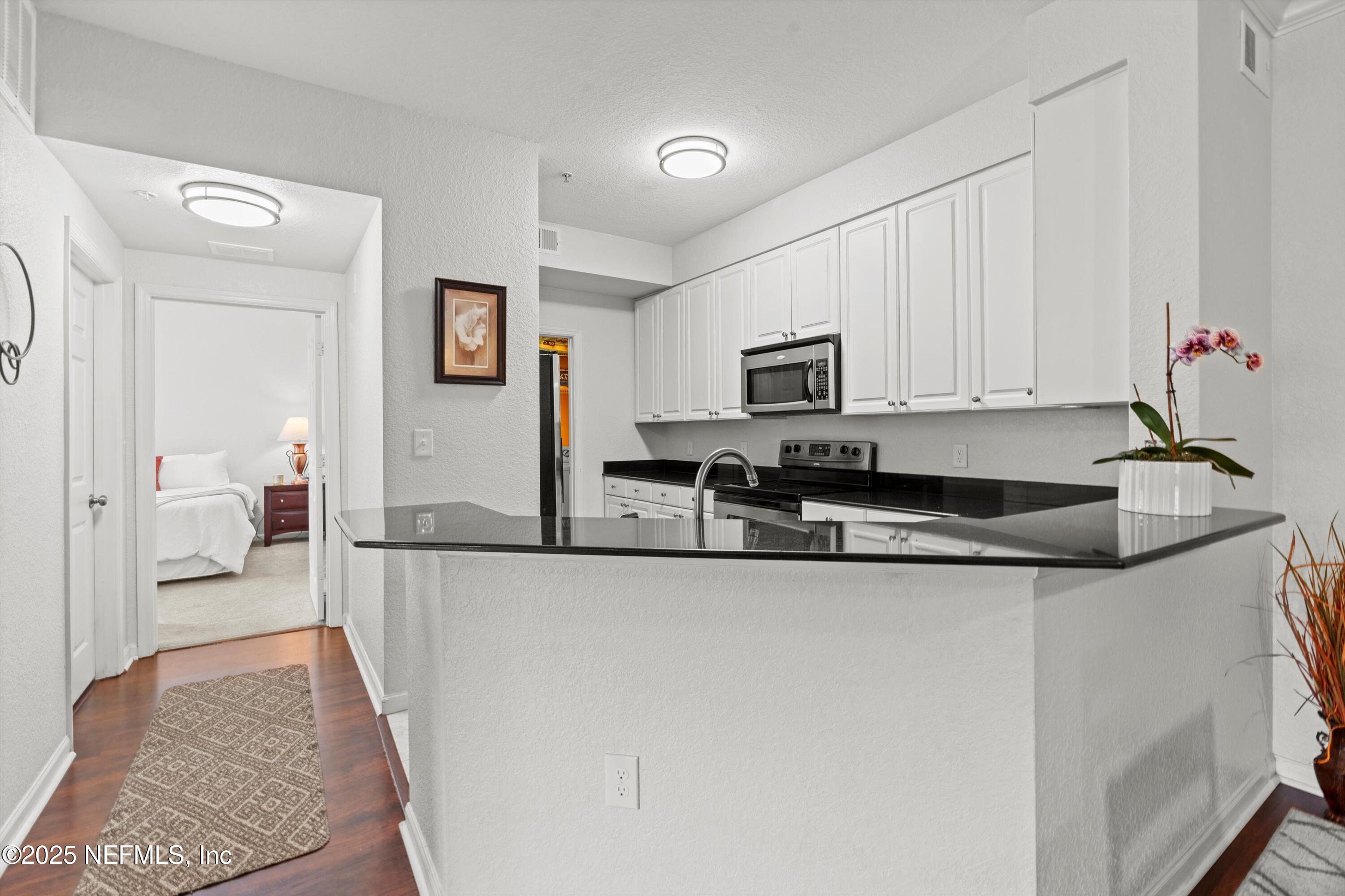 8539 GATE Parkway W 131