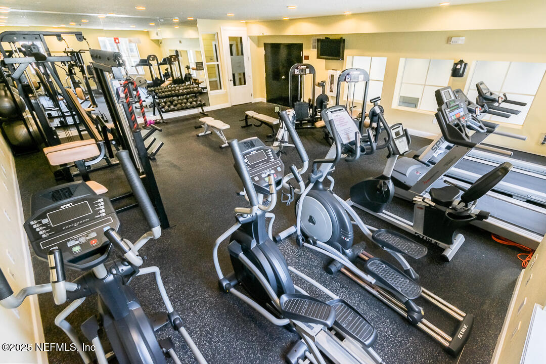 8539 GATE Parkway W 131