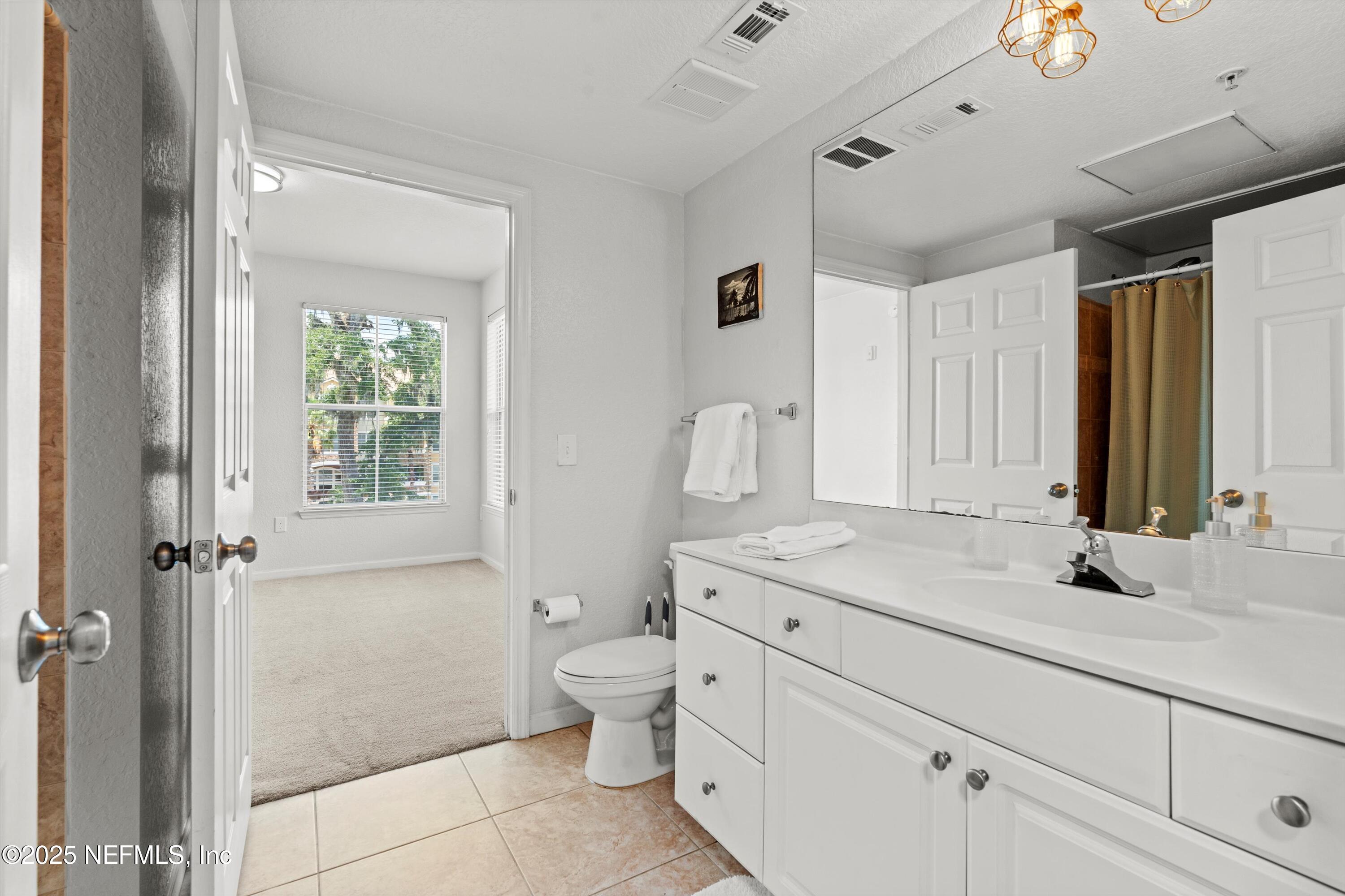 8539 GATE Parkway W 131