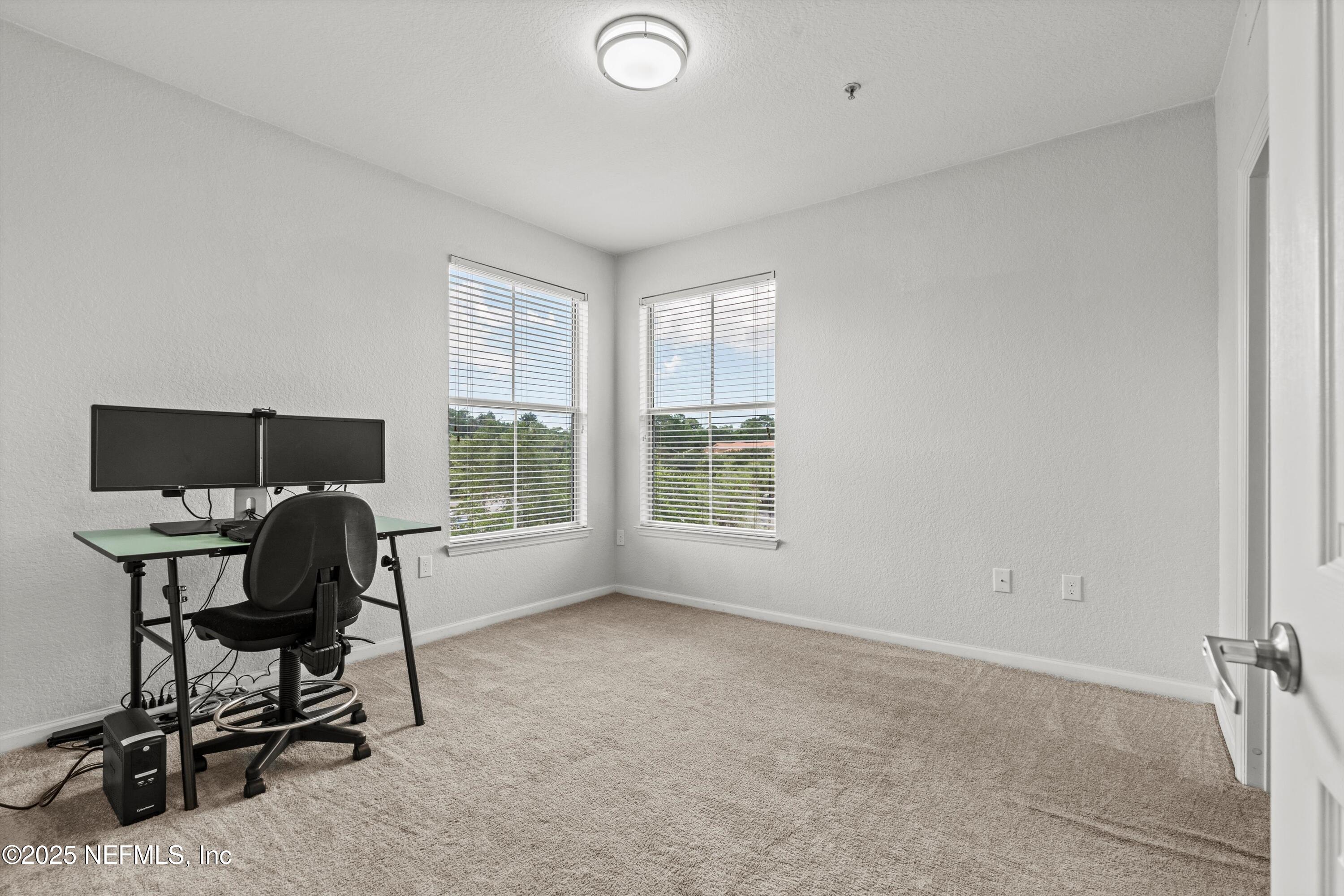 8539 GATE Parkway W 131