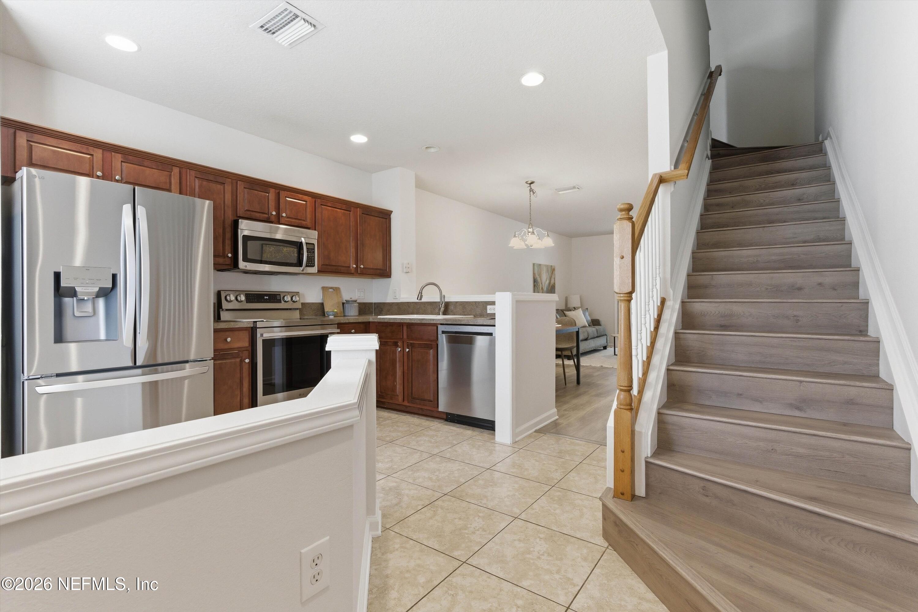 6681 ARCHING BRANCH Circle