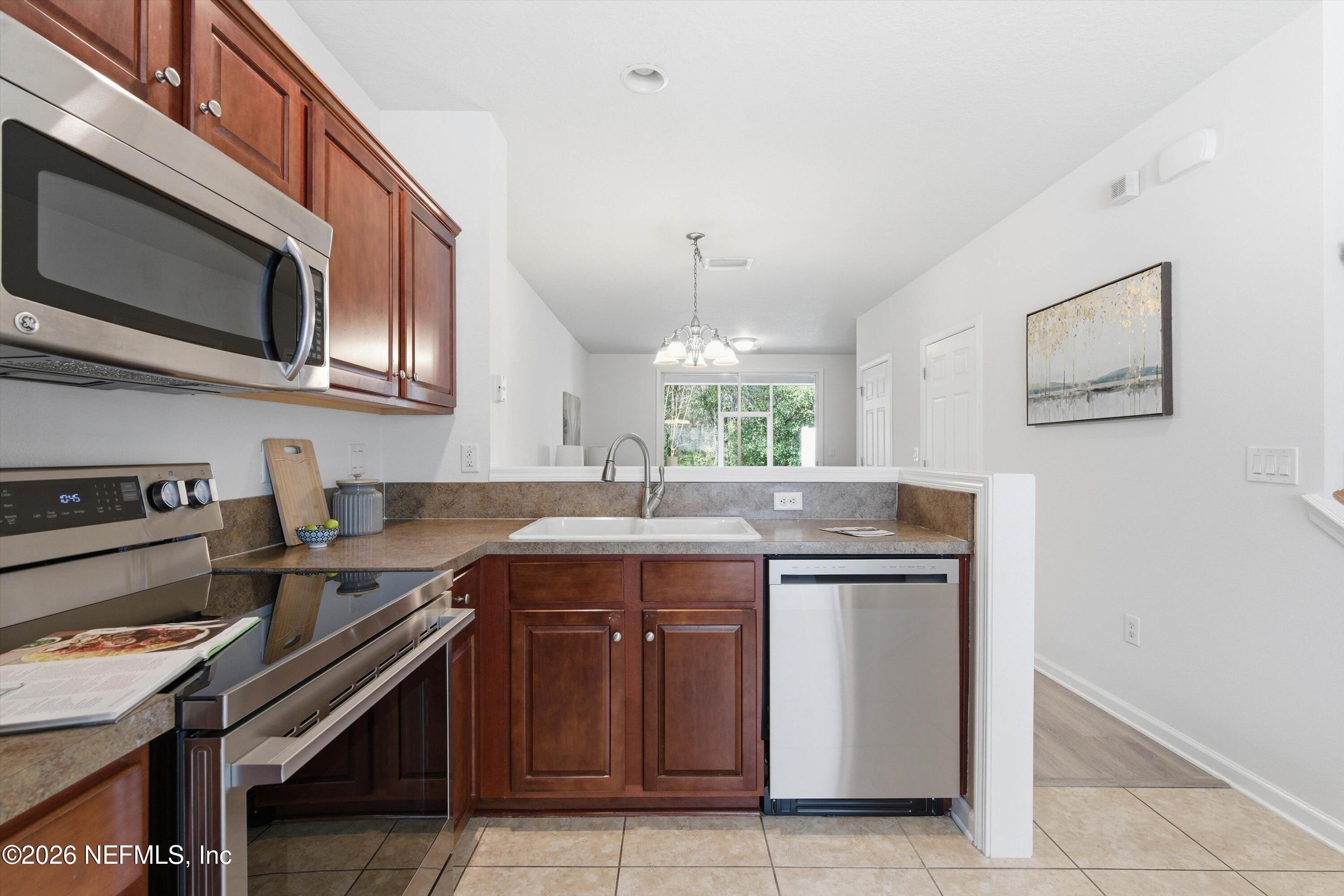 6681 ARCHING BRANCH Circle