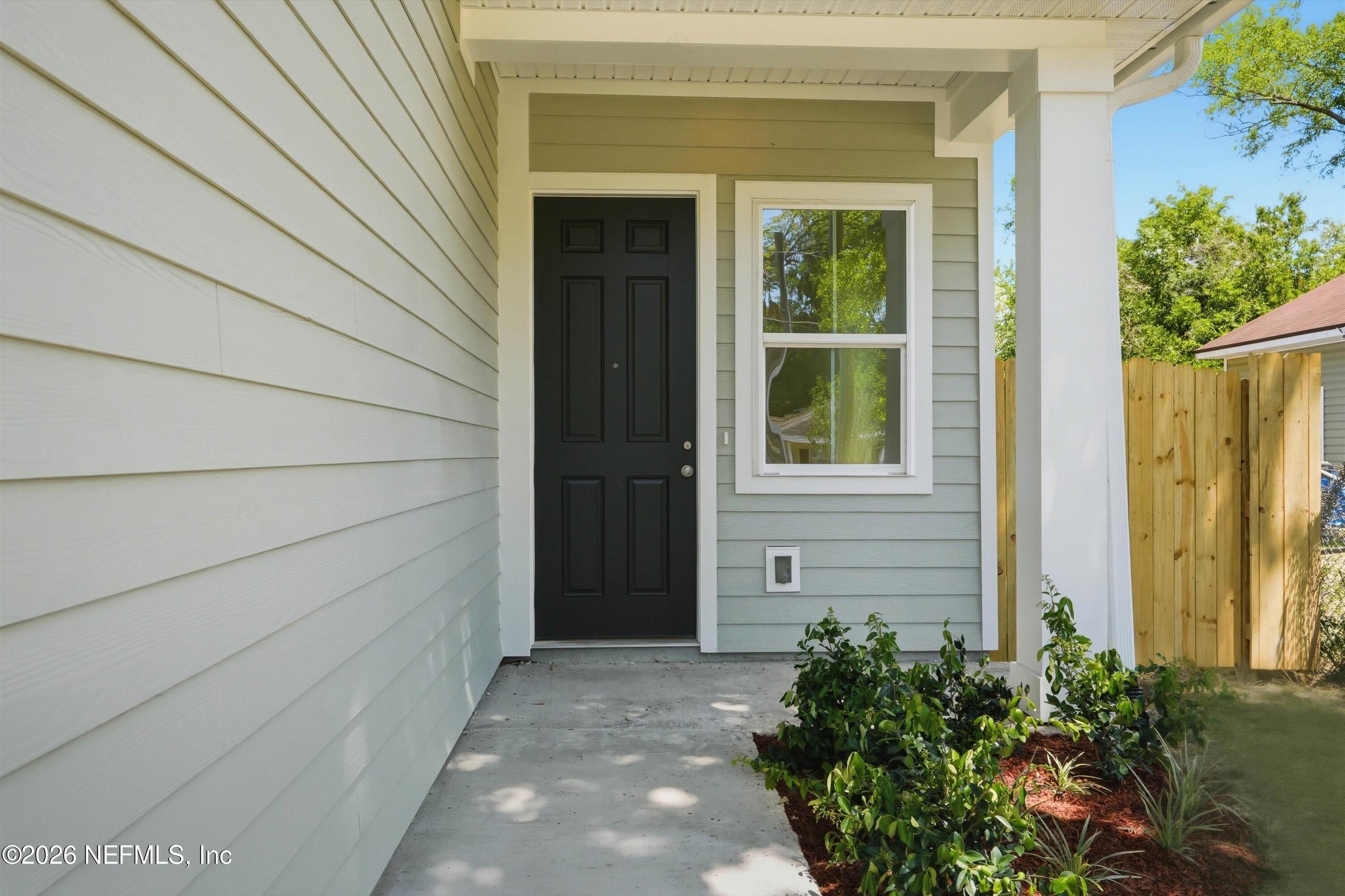 1489 W 23RD Street