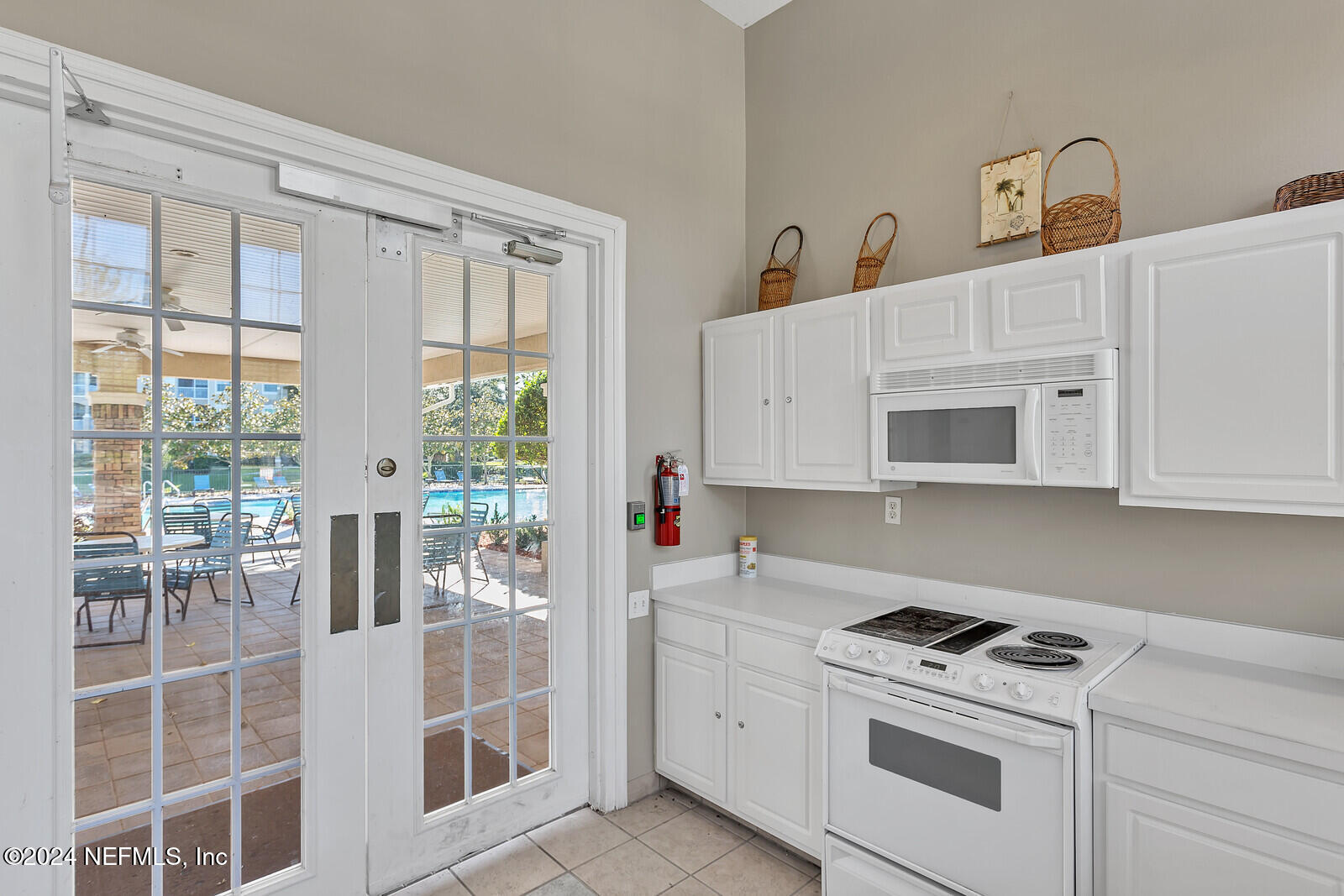 7990 BAYMEADOWS Road E 805