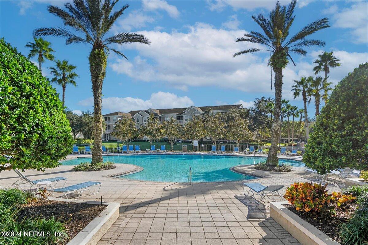 7990 BAYMEADOWS Road E 805