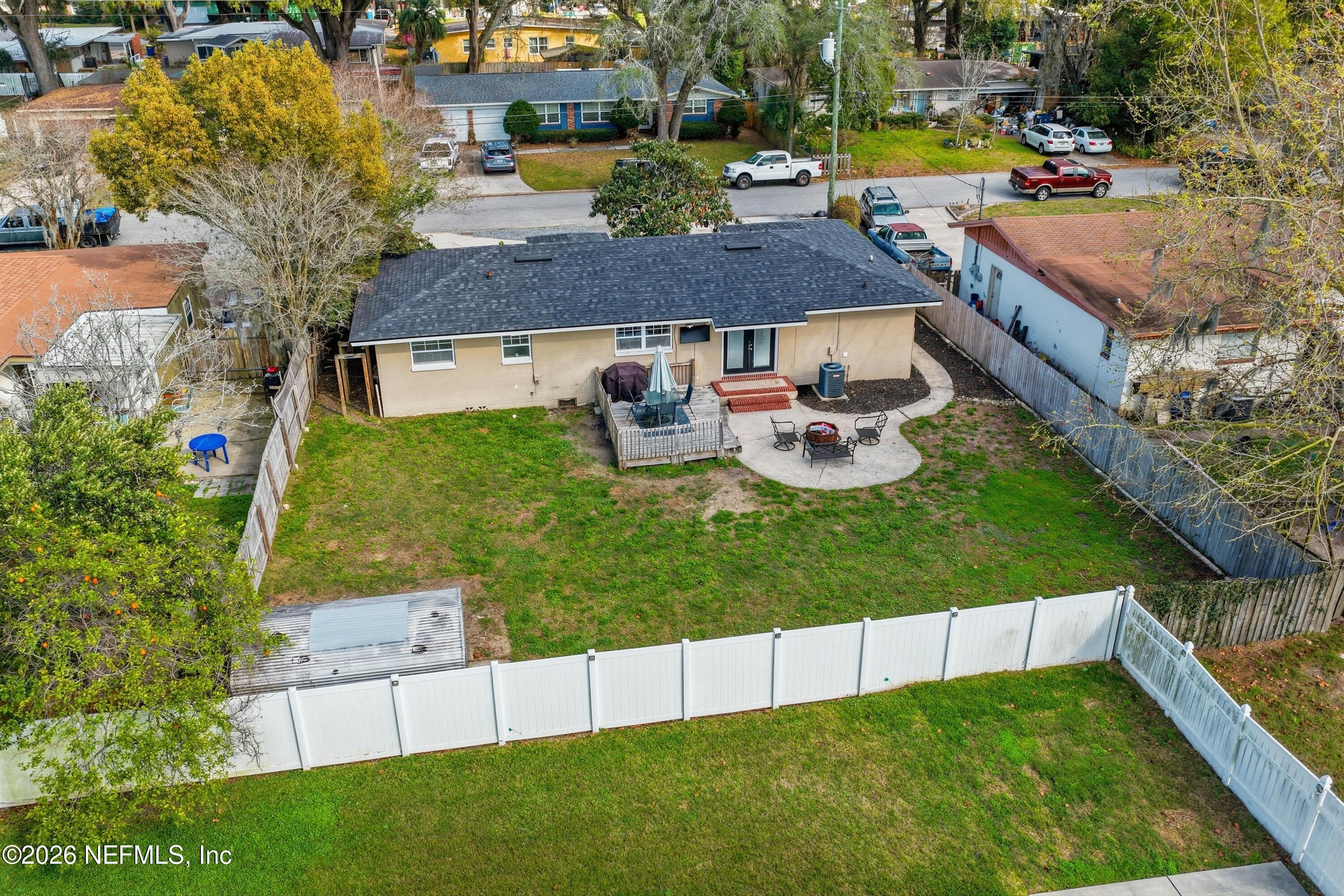 2438 BUTTONWOOD Drive