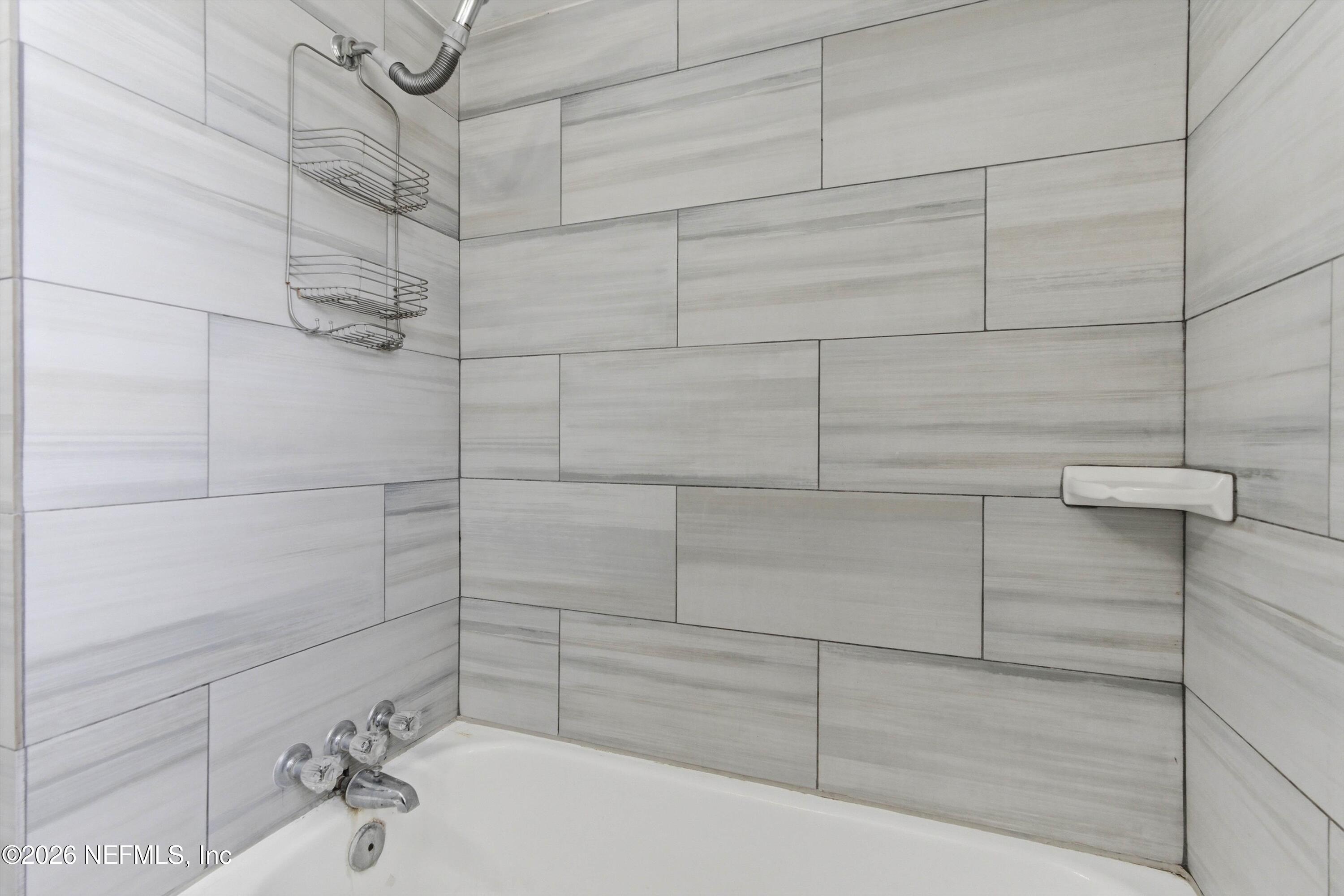 2438 BUTTONWOOD Drive