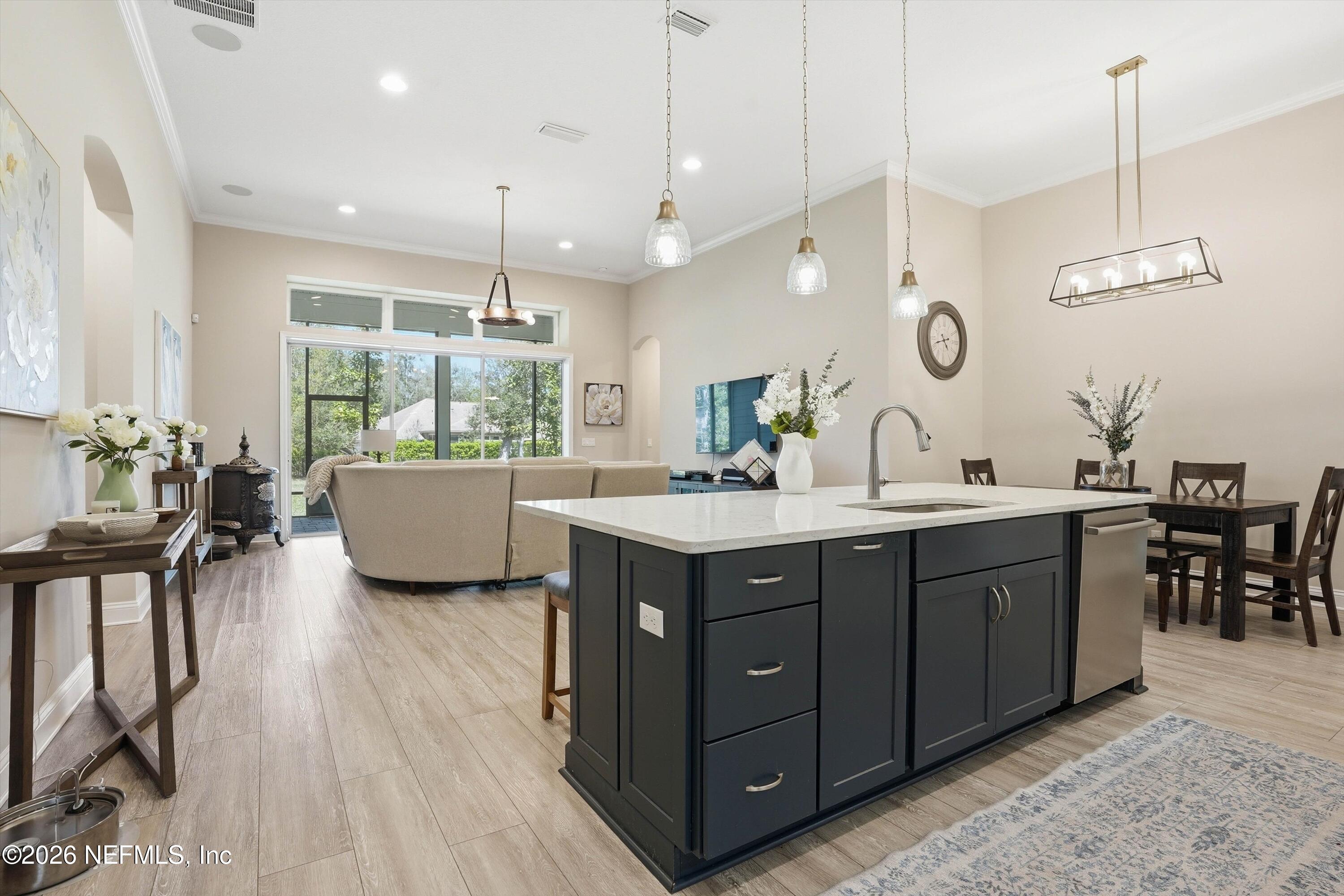 1655 SETON FAMILY Walk