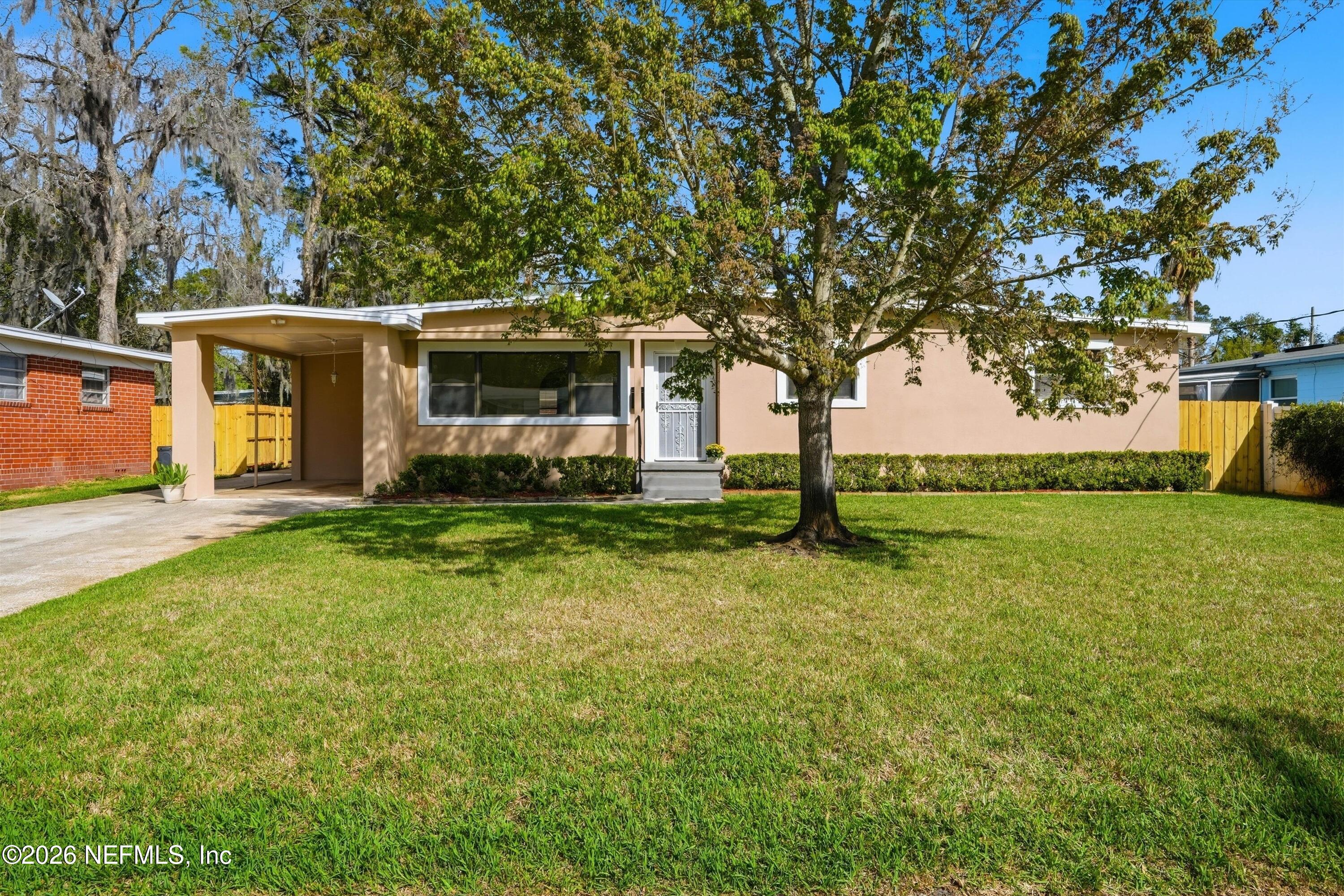 2149 LOU Drive W