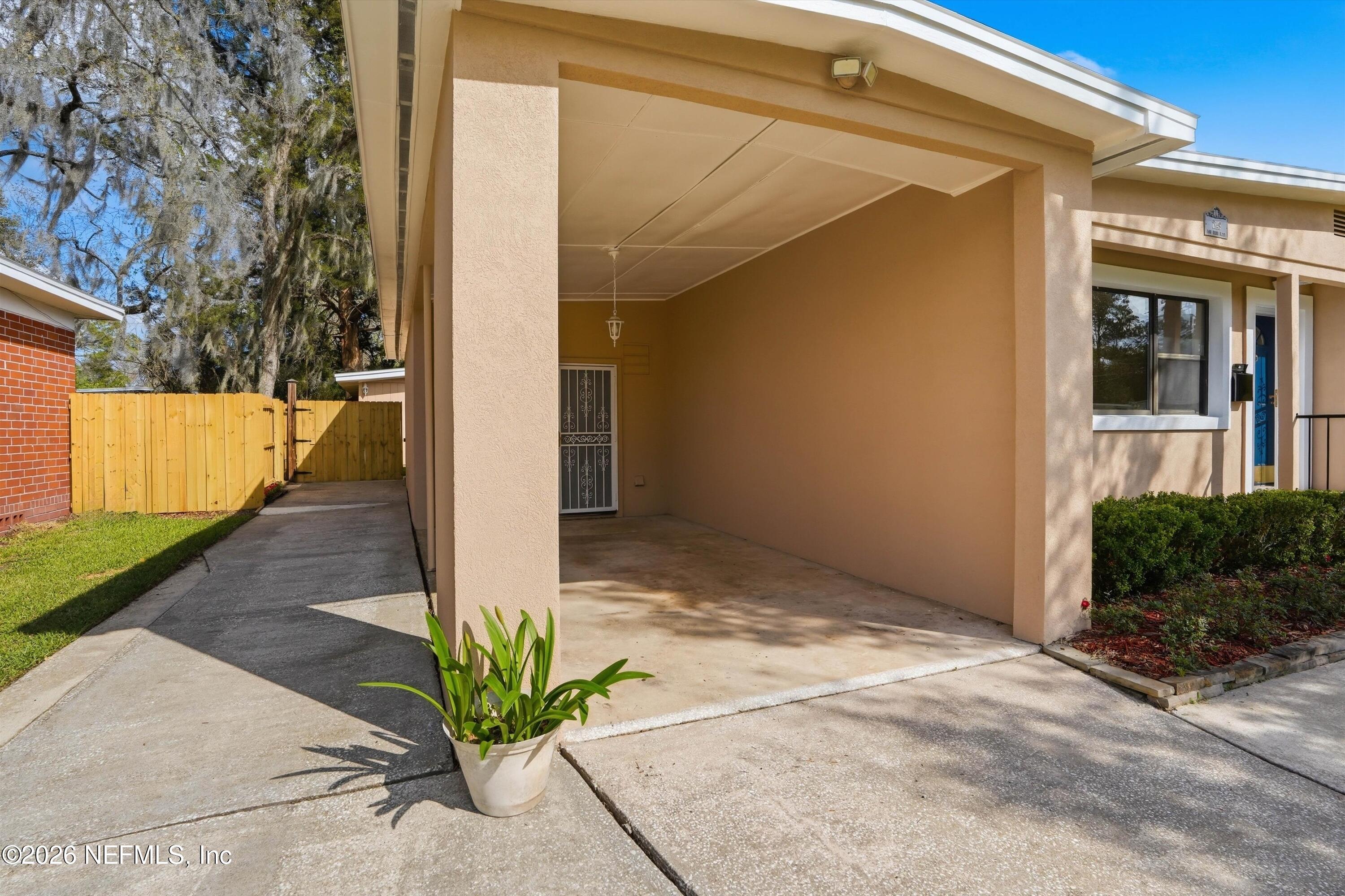 2149 LOU Drive W