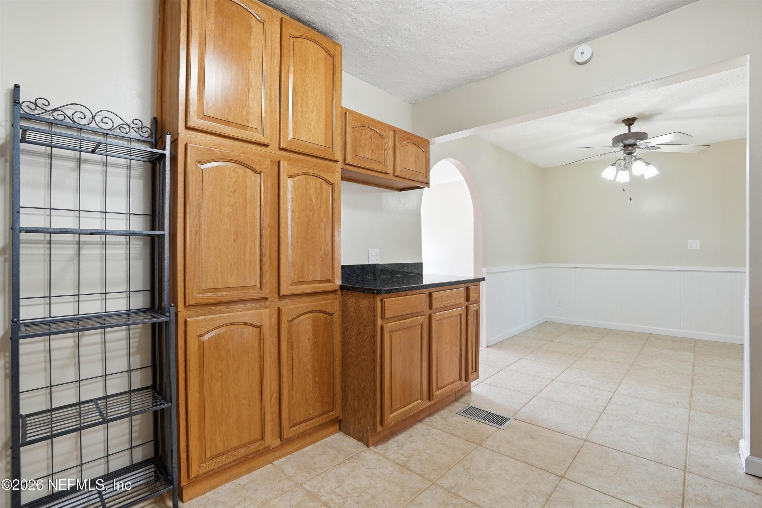 2149 LOU Drive W
