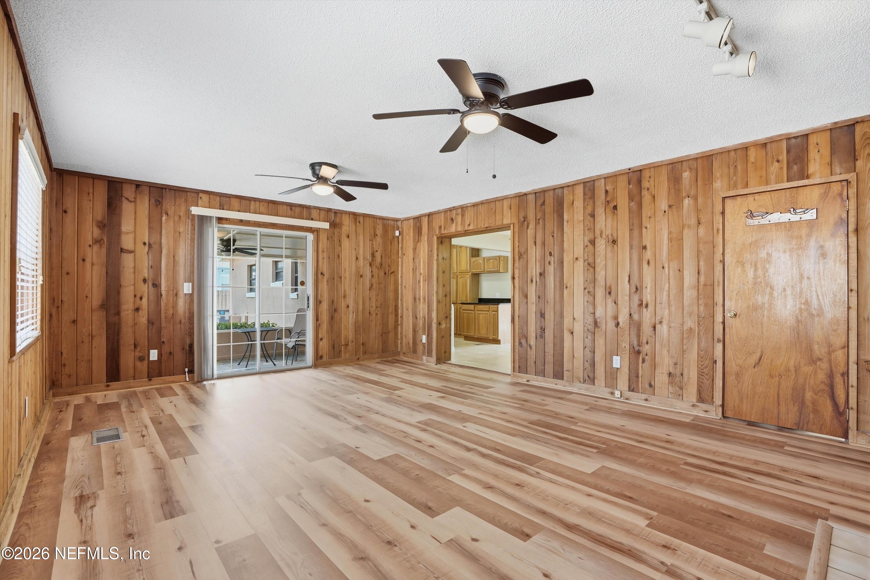 2149 LOU Drive W