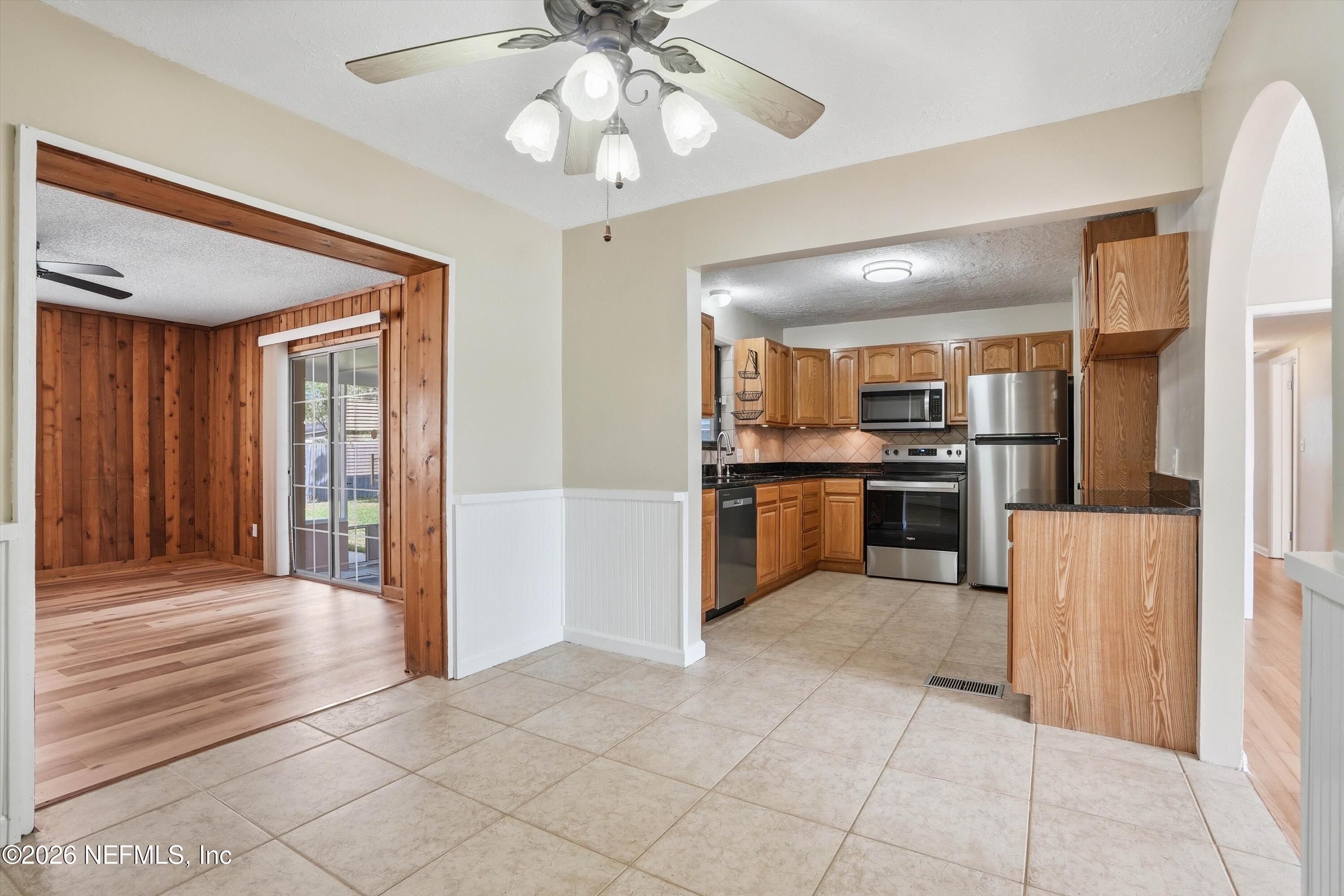 2149 LOU Drive W