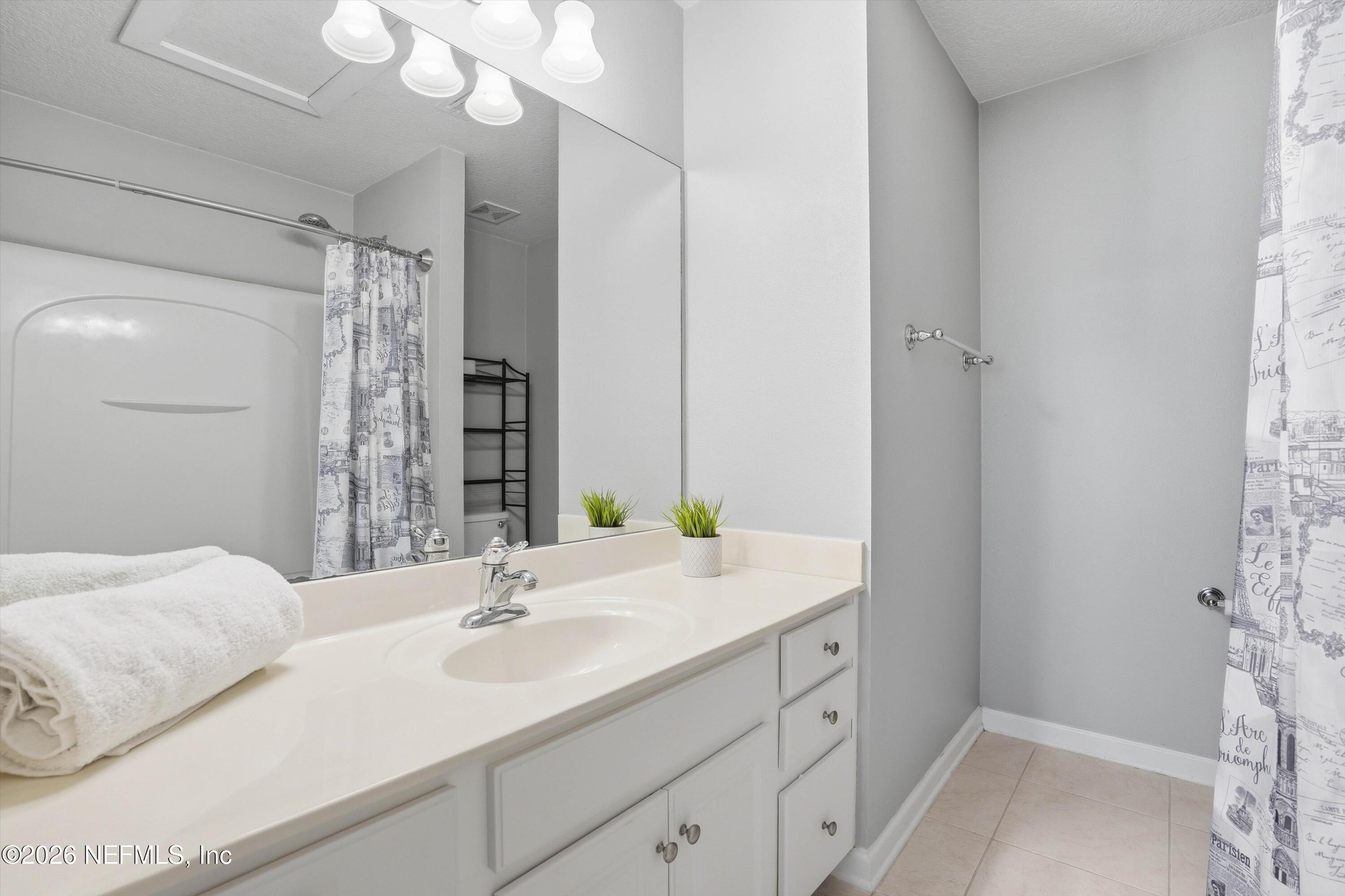 8127 SUMMER GATE Court