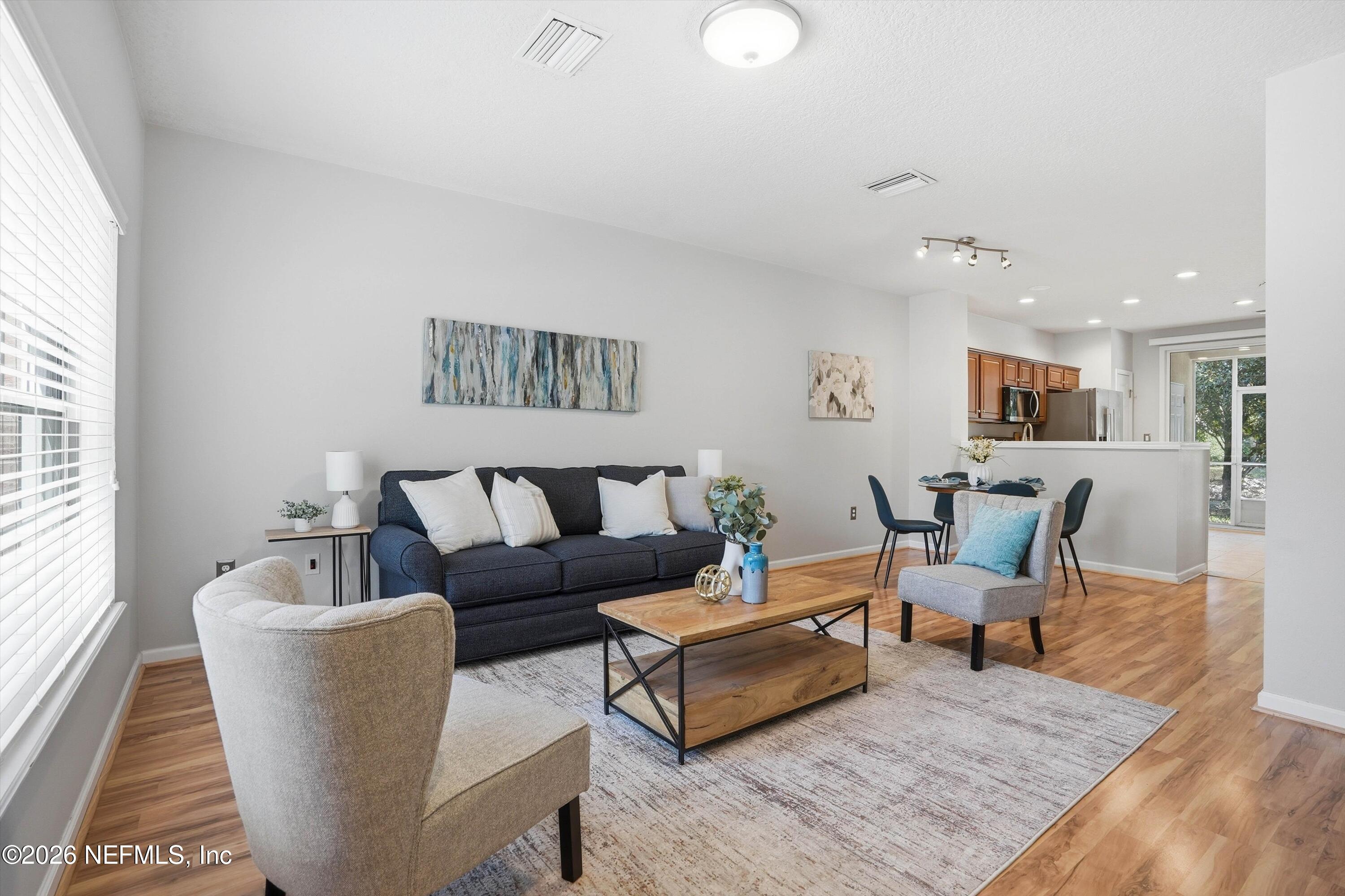 8127 SUMMER GATE Court