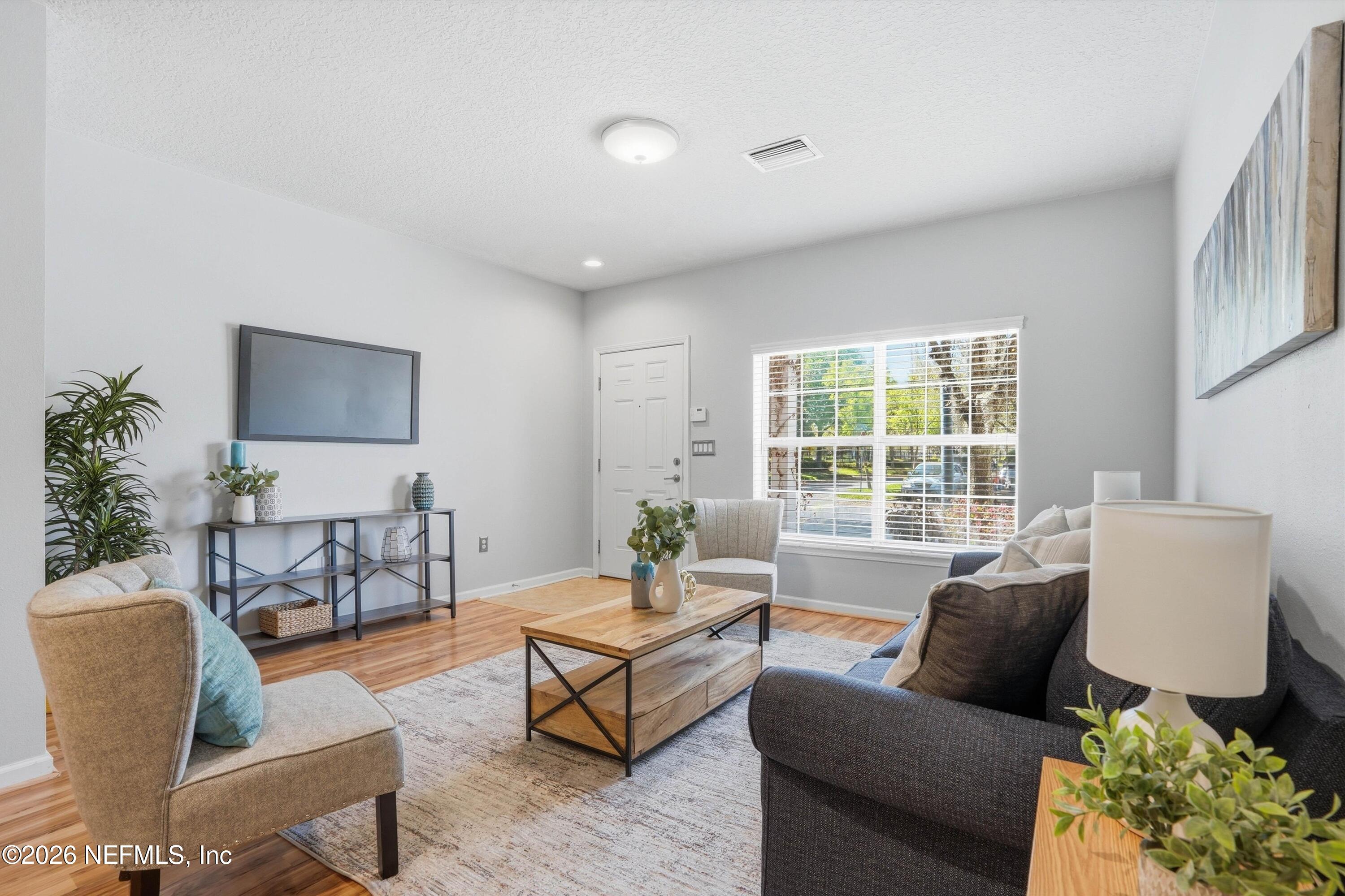 8127 SUMMER GATE Court