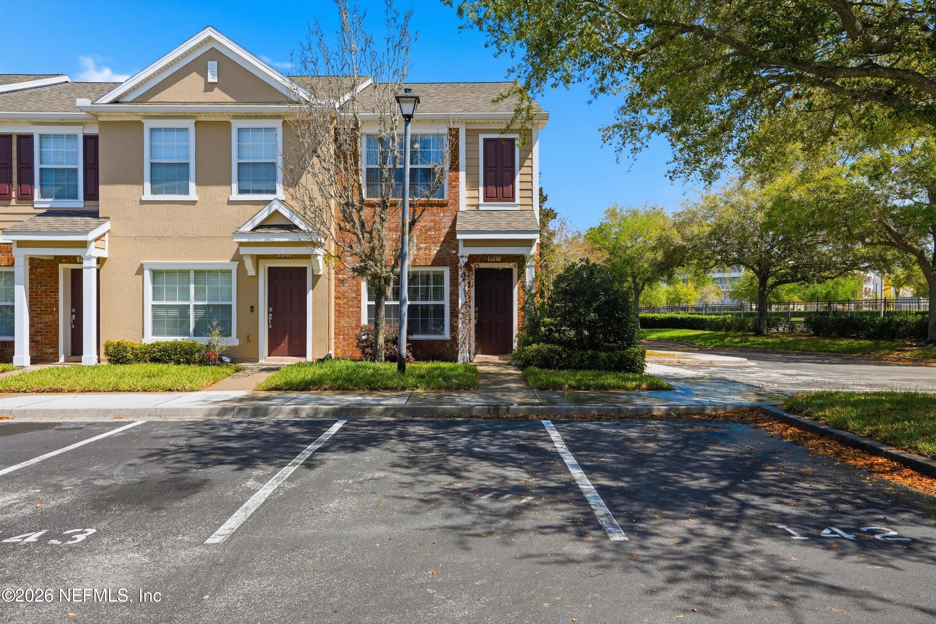 8127 SUMMER GATE Court