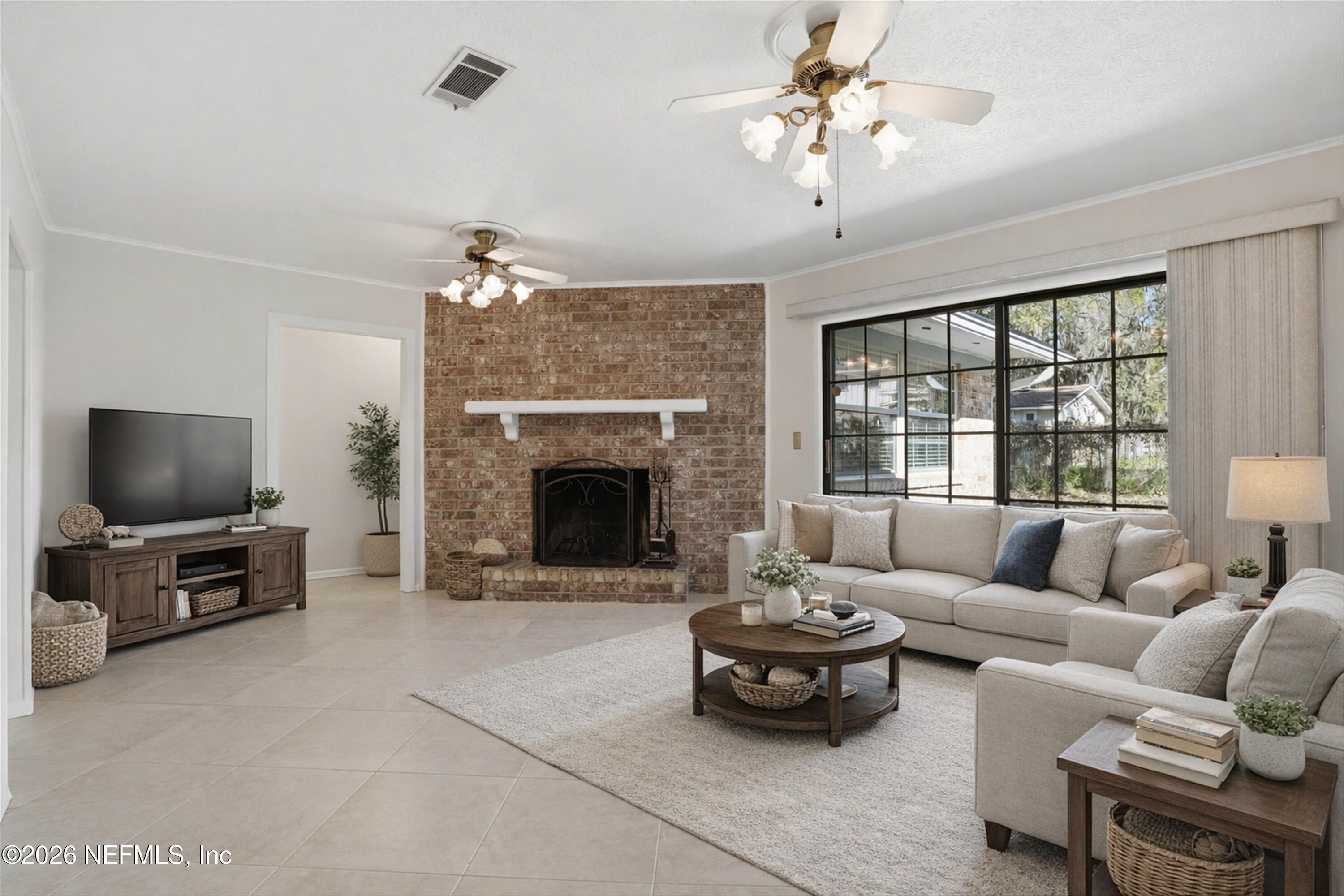 5375 JOHN REYNOLDS Drive