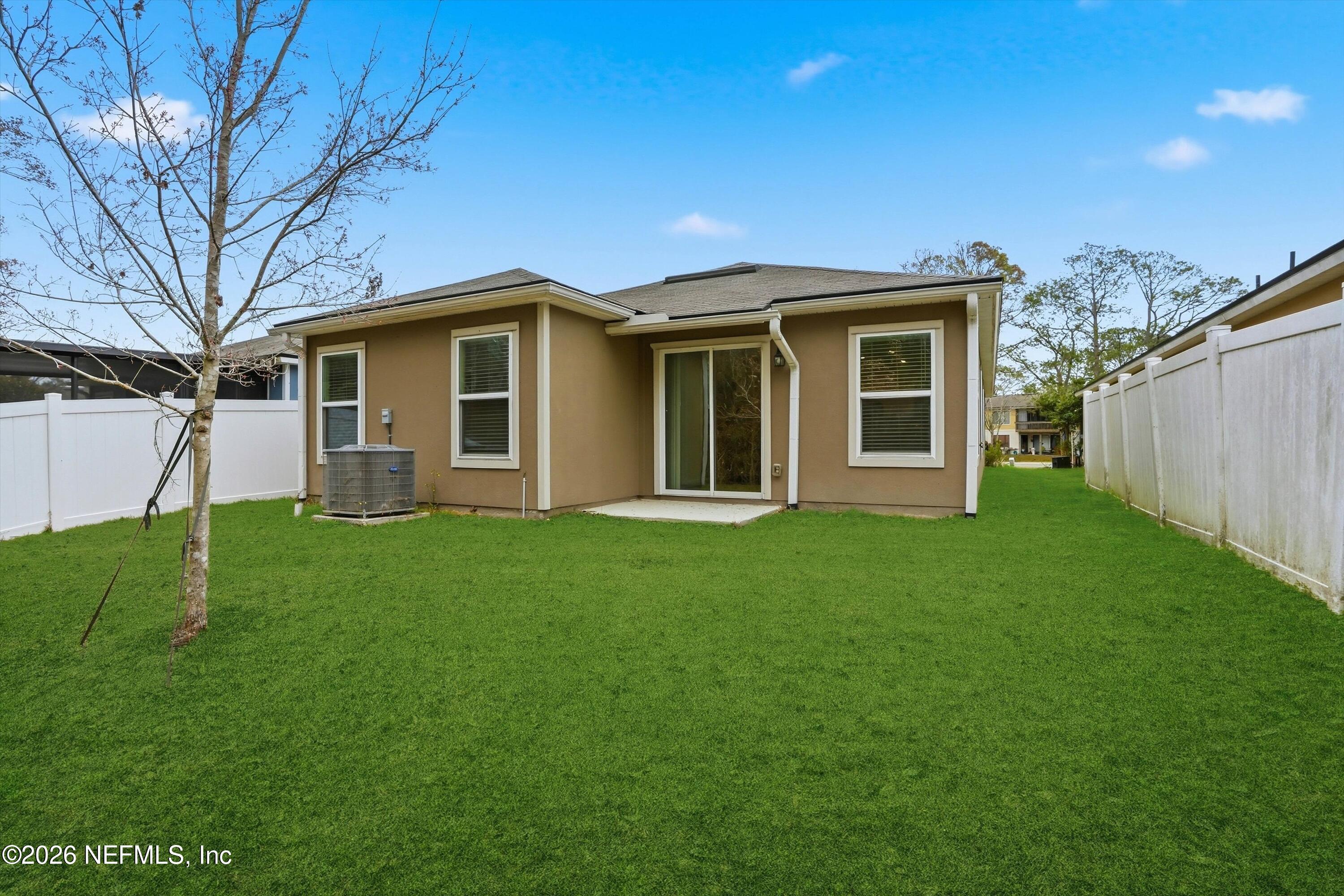 7862 MEADOW WALK Lane