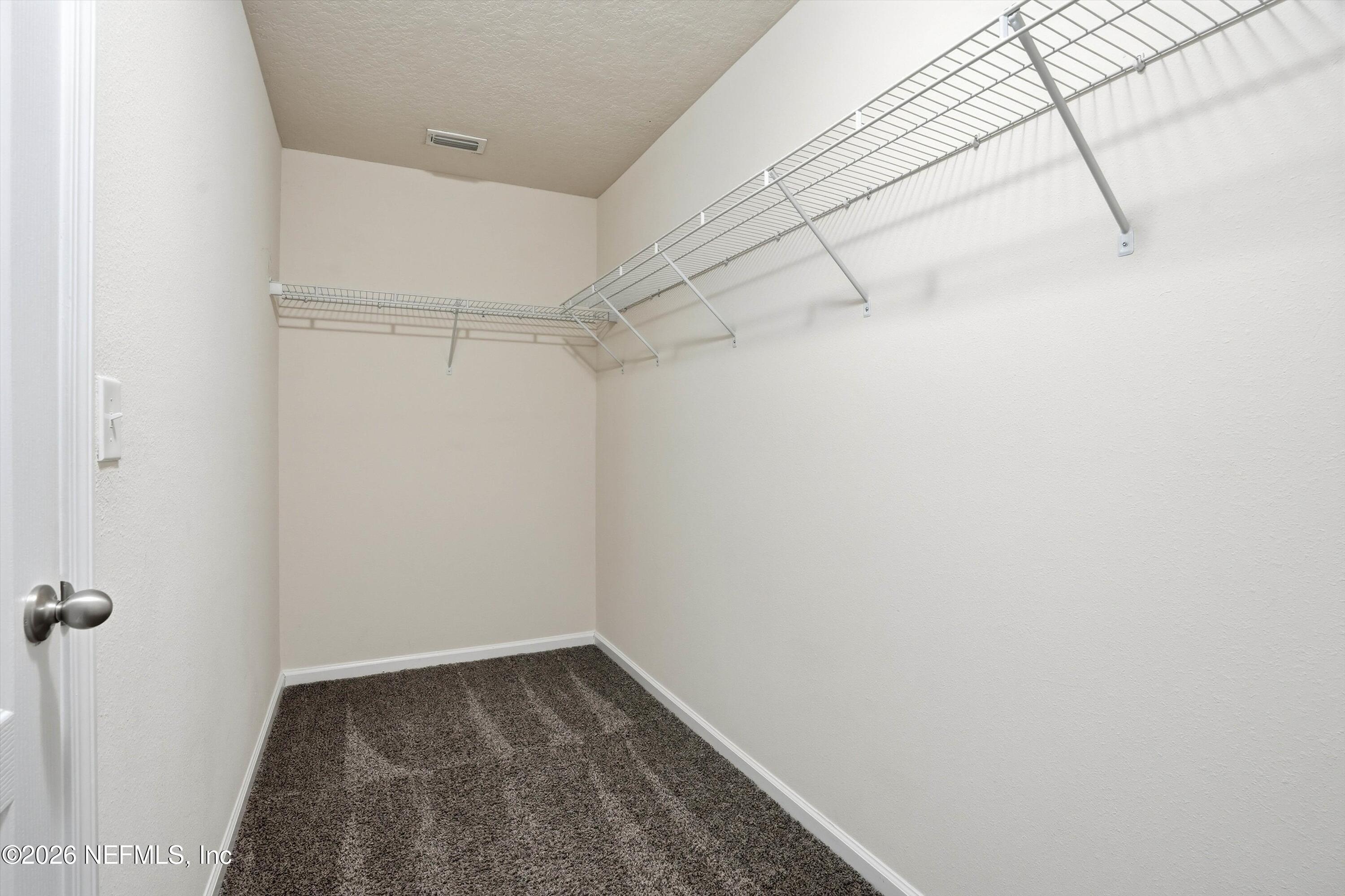 7862 MEADOW WALK Lane