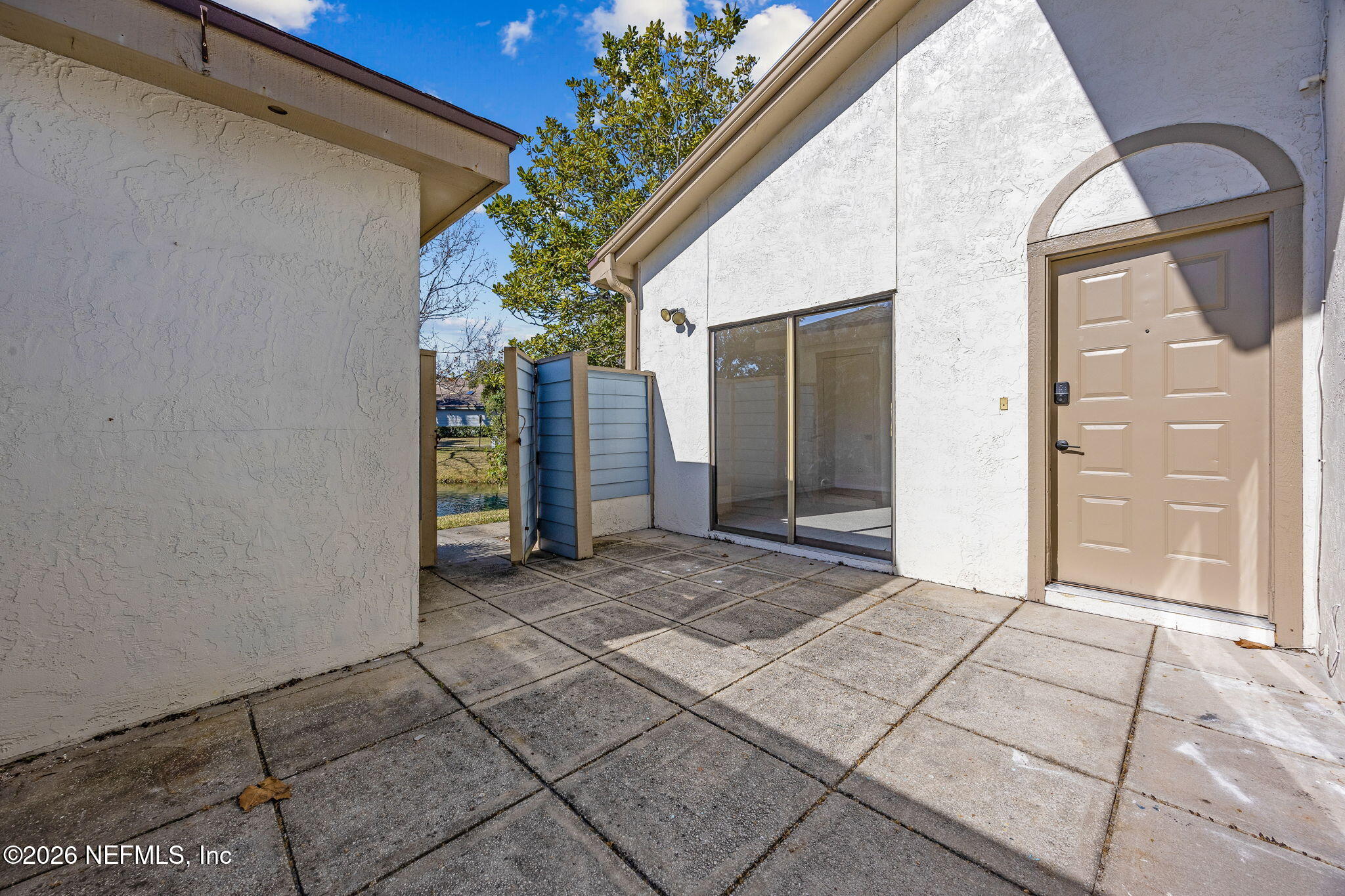 1604 CHALLENGER Court W 1604