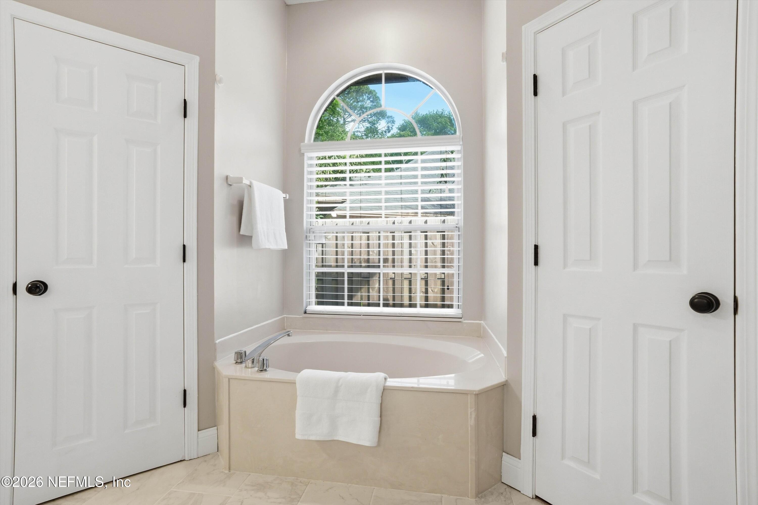 5098 RIPPLE RUSH Drive N