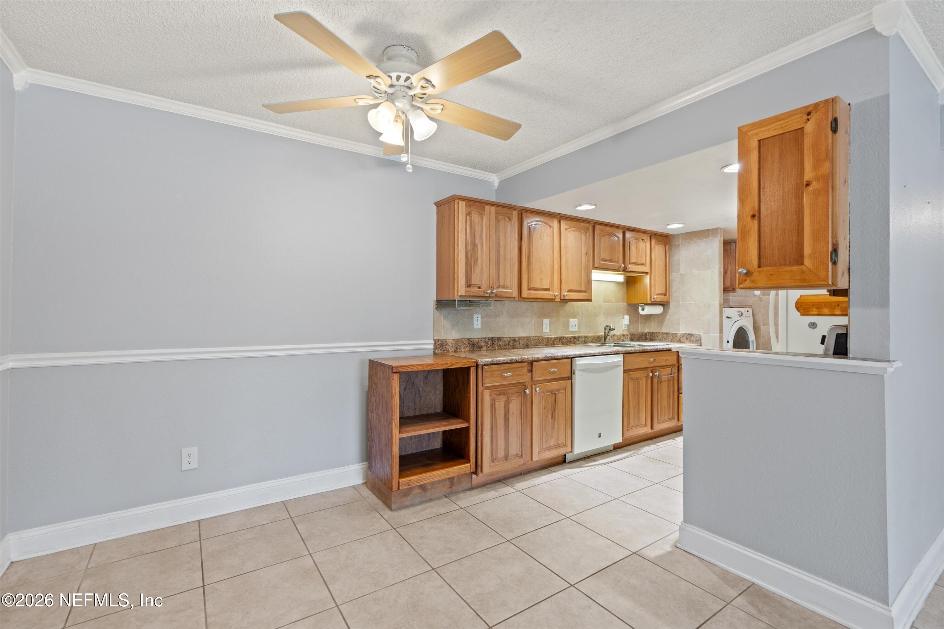 3737 LORETTO Road 803