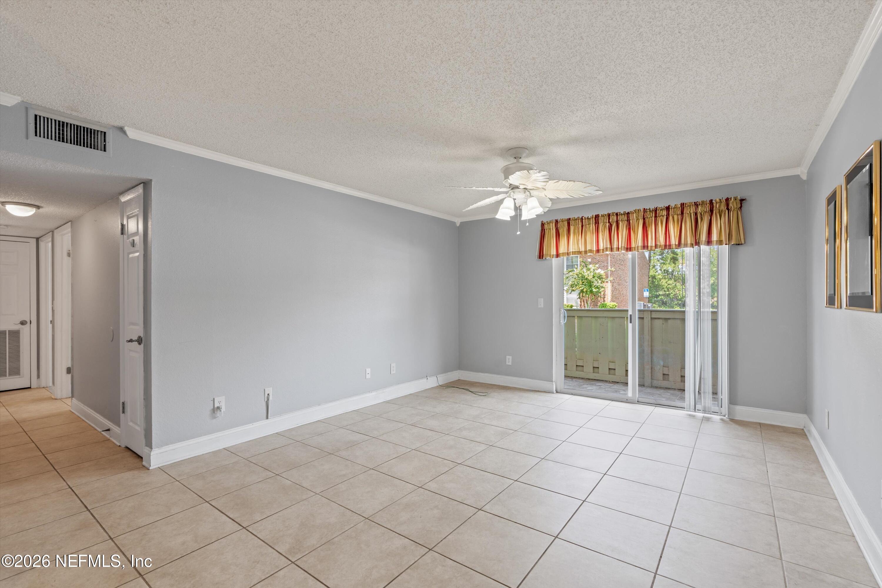 3737 LORETTO Road 803