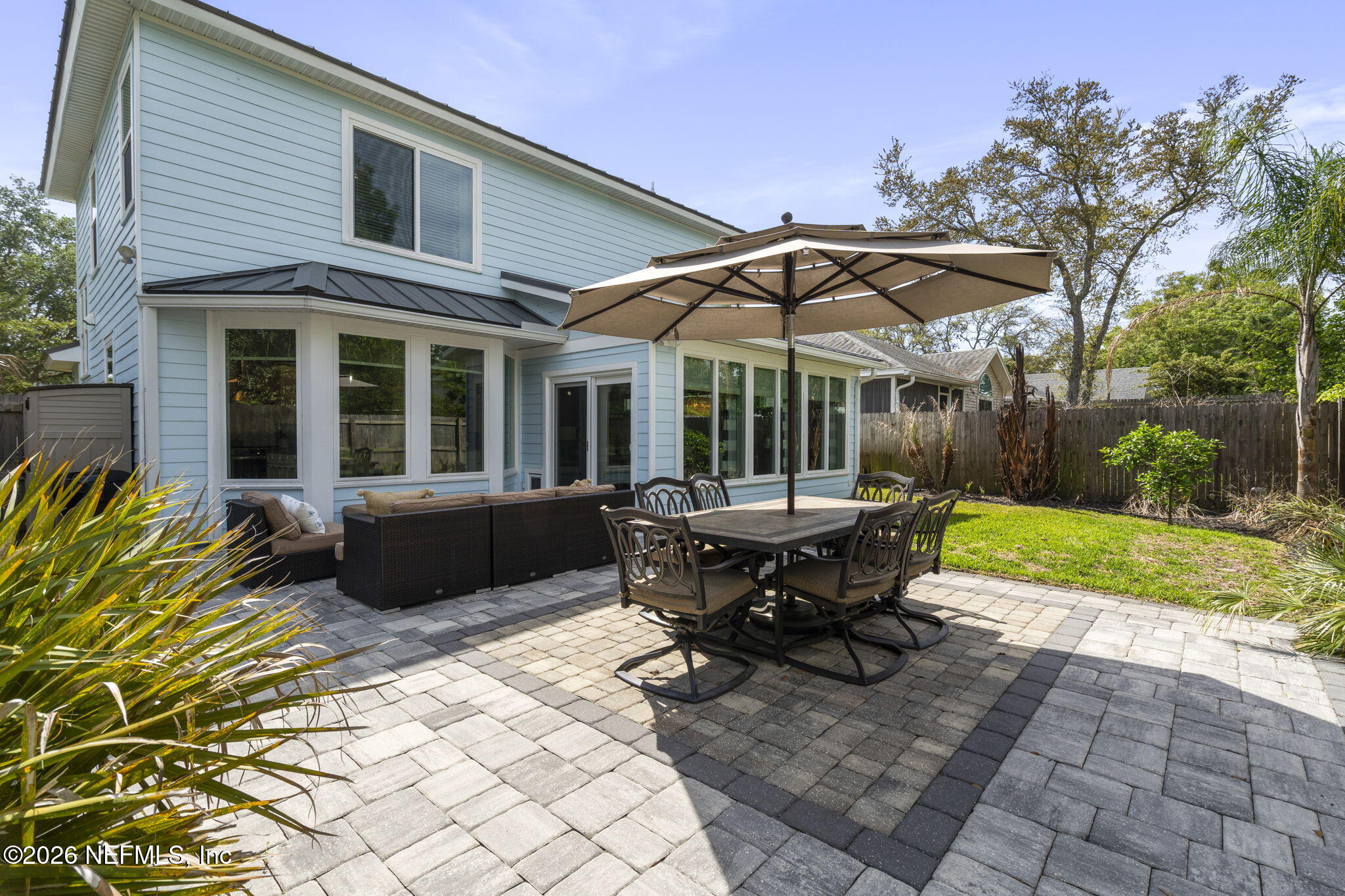 2566 MERRILL Boulevard