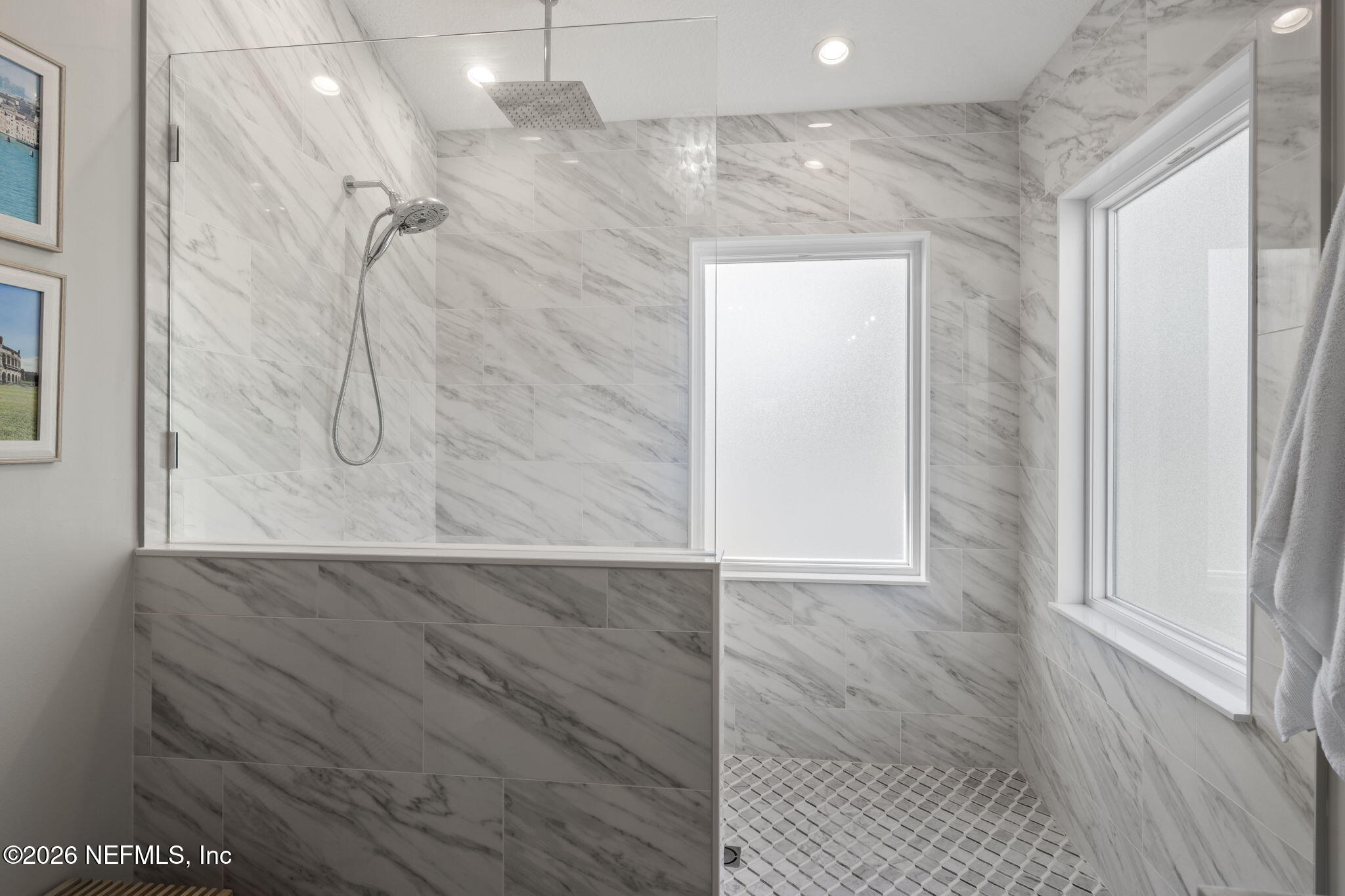 2566 MERRILL Boulevard