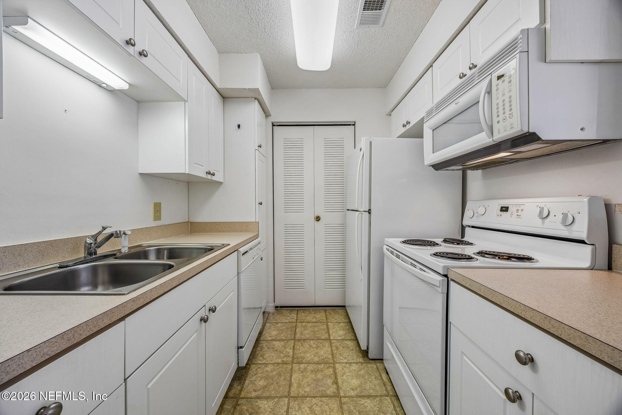 10200 BELLE RIVE Boulevard 118
