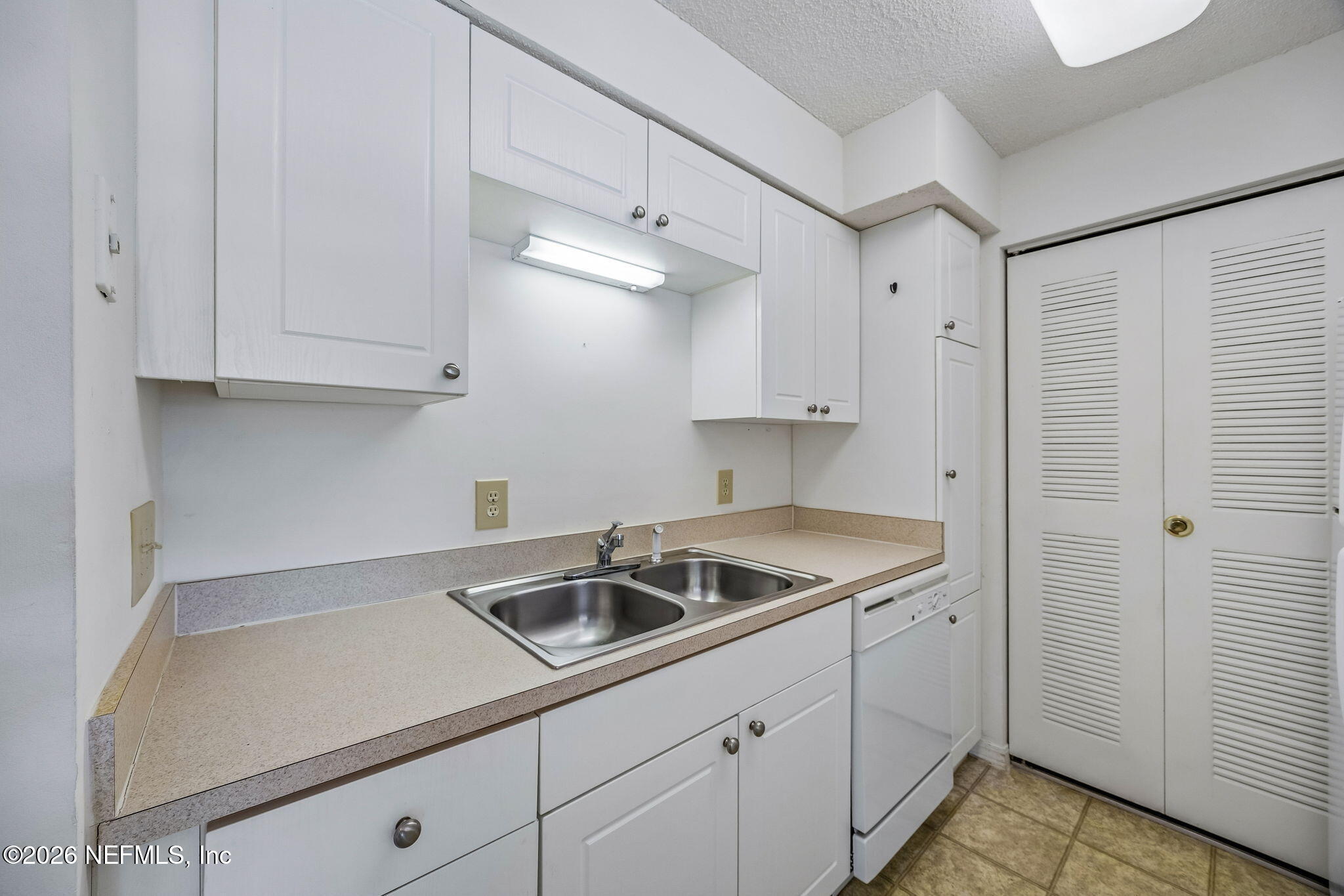 10200 BELLE RIVE Boulevard 118