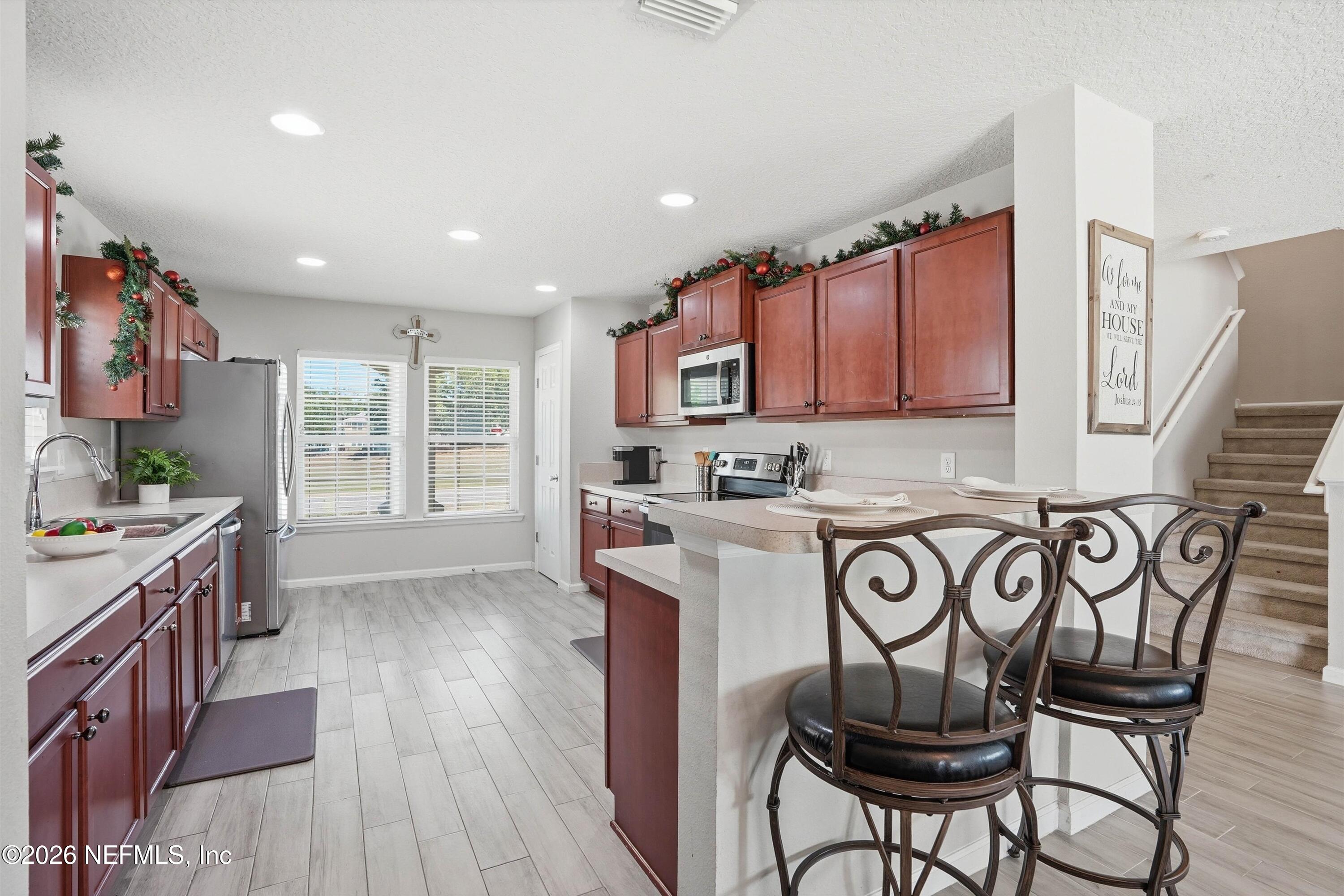 29 AUBURN OAKS Road W